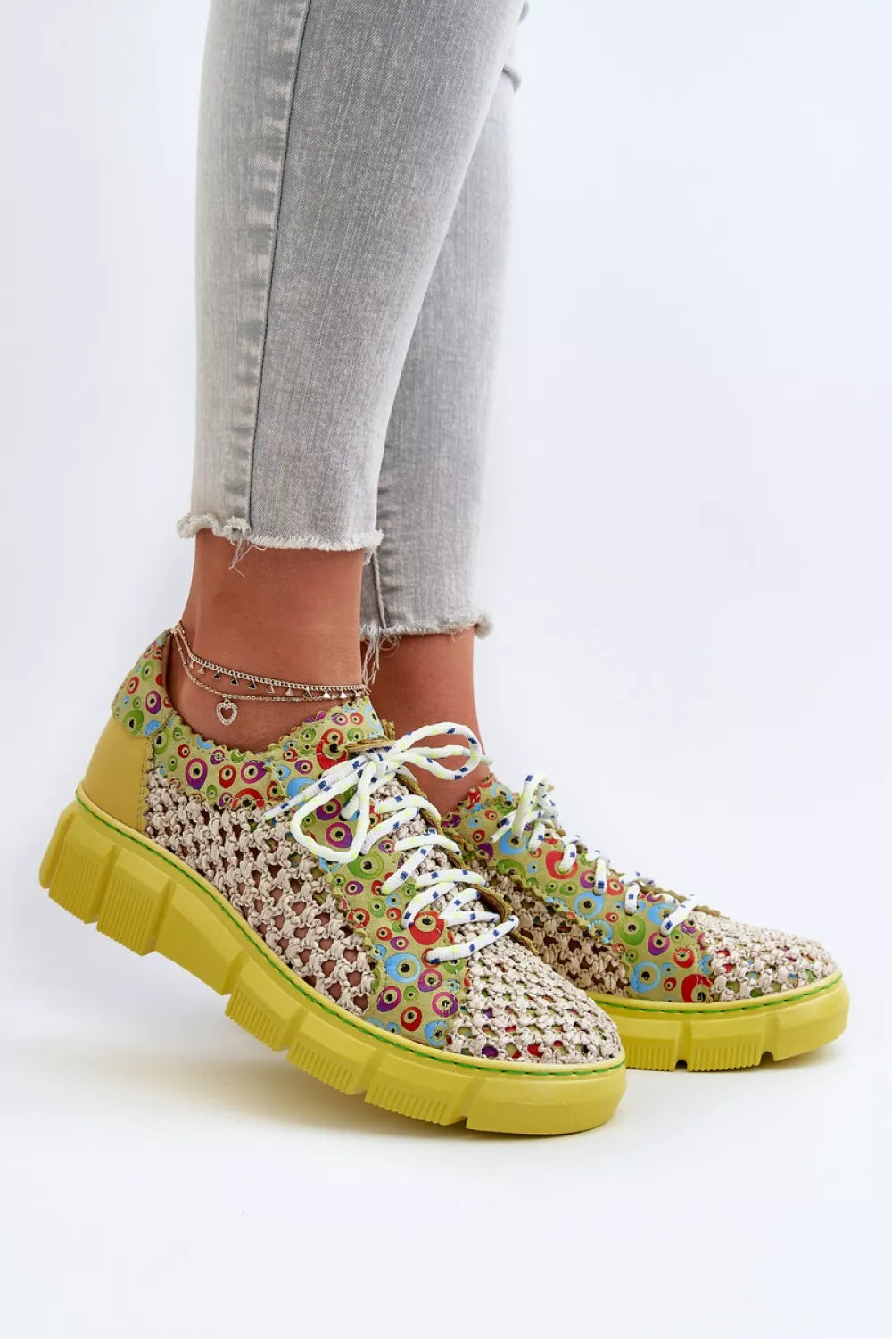 Pusbačiai, modelis 195409. Ženkite į stilių.