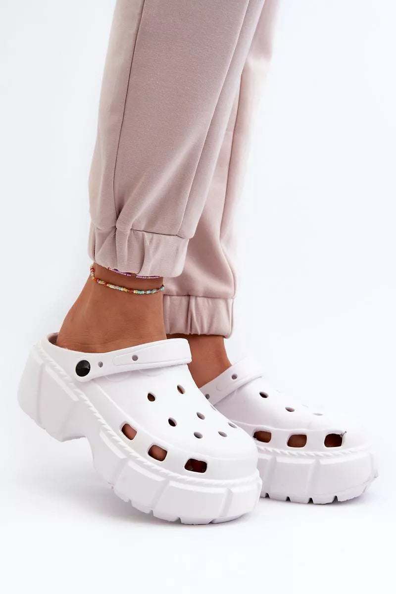 Šlepetės, modelis 196682. Ženkite į stilių.