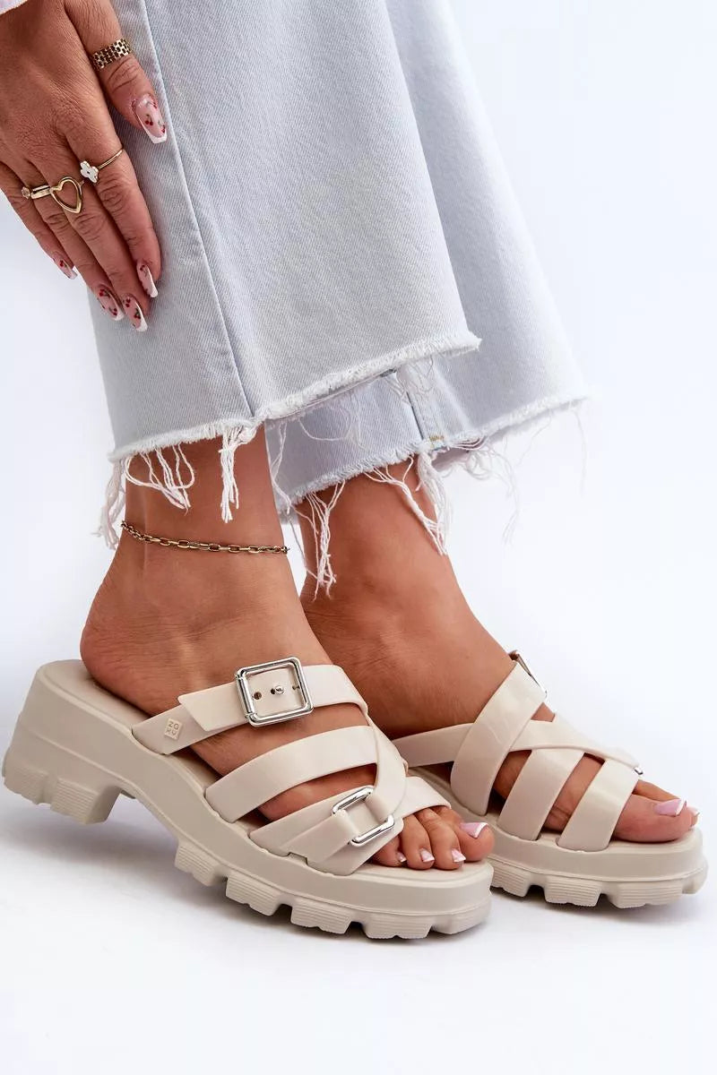 Šlepetės, modelis 197668. Ženkite į stilių