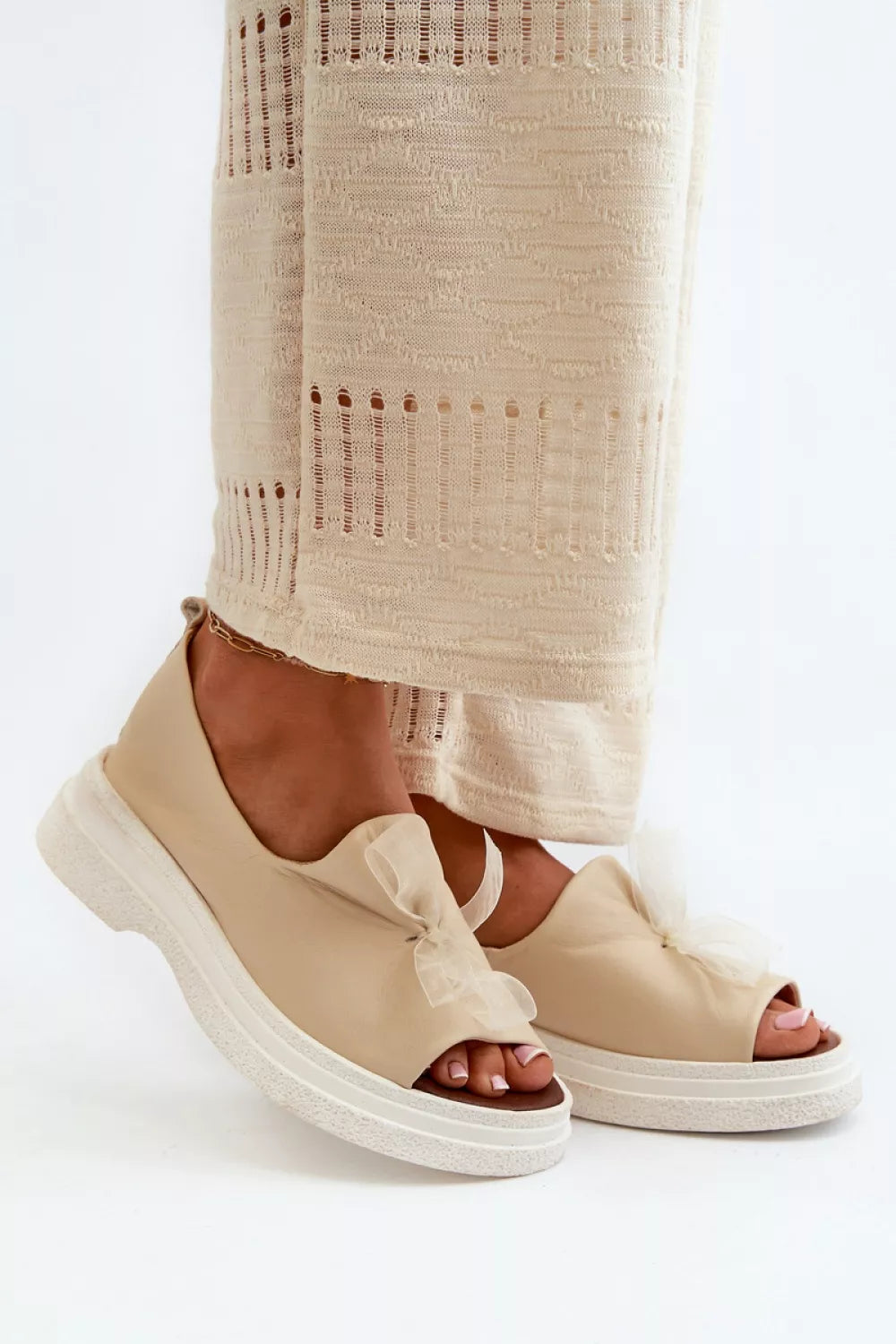 Basutės, modelis 198406. Ženkite į stilių