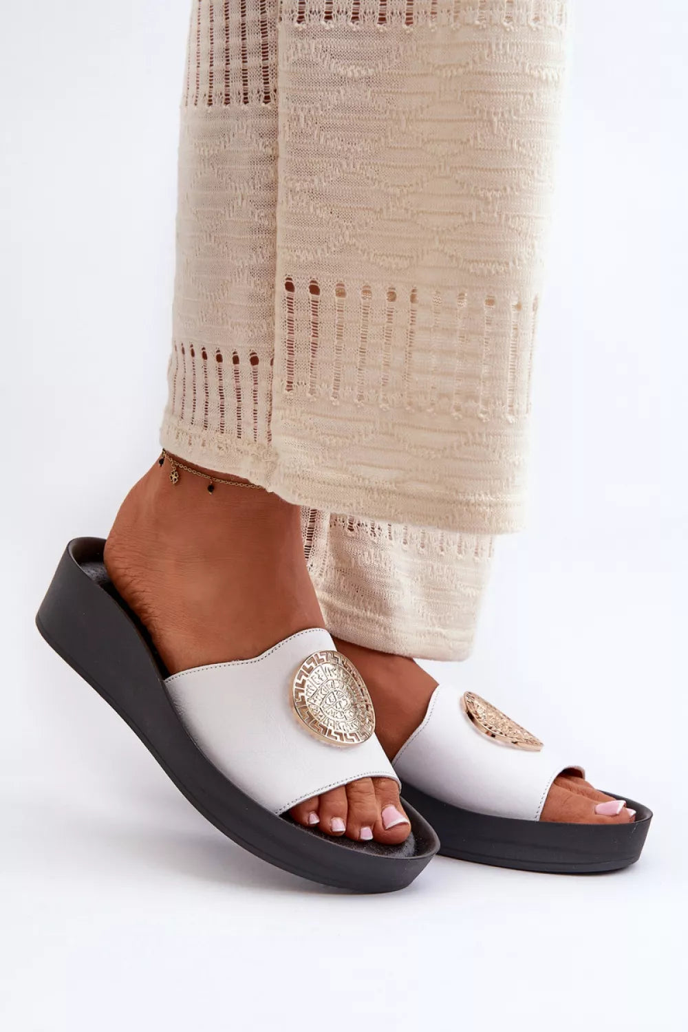 Šlepetės, modelis 198478. Ženkite į stilių.