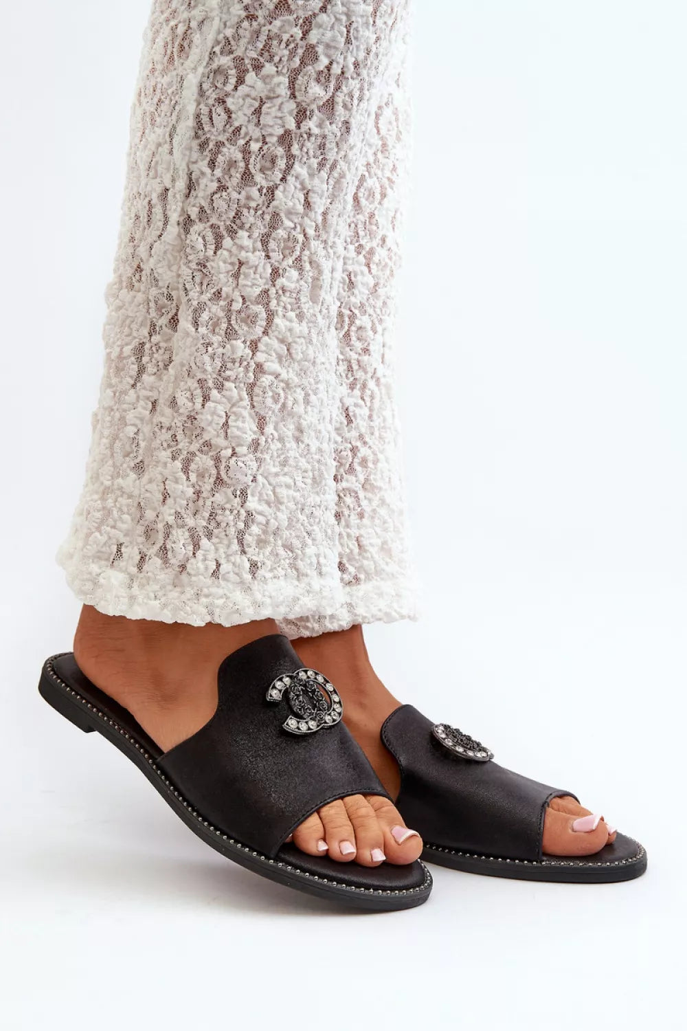 Šlepetės, modelis 198483. Ženkite į stilių.