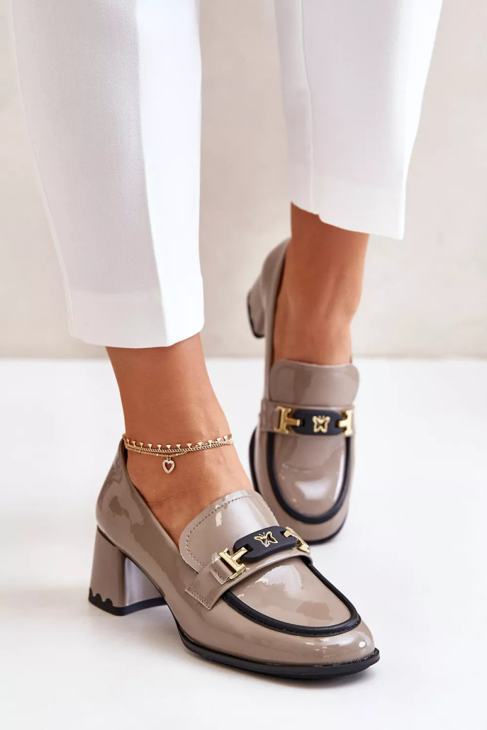 Žemi aukštakulniai bateliai, modelis 201137. Ženkite į stilių