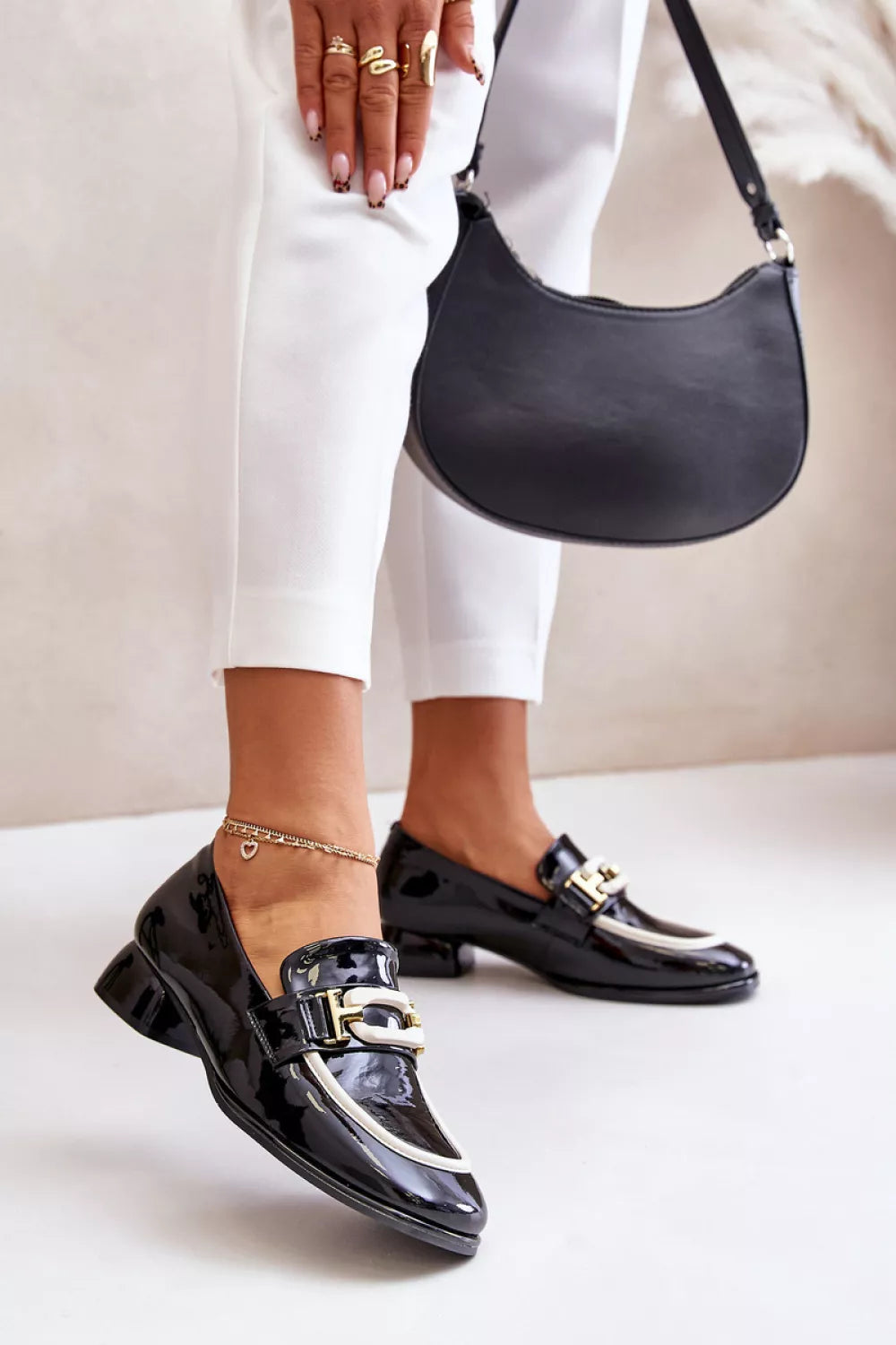 Žemi aukštakulniai bateliai, modelis 201142. Ženkite į stilių