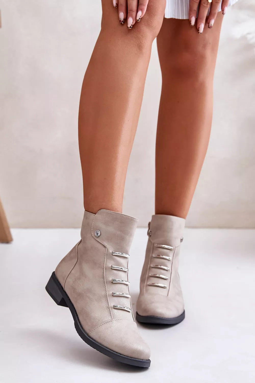 Batai, modelis 201236 Ženkite į stilių