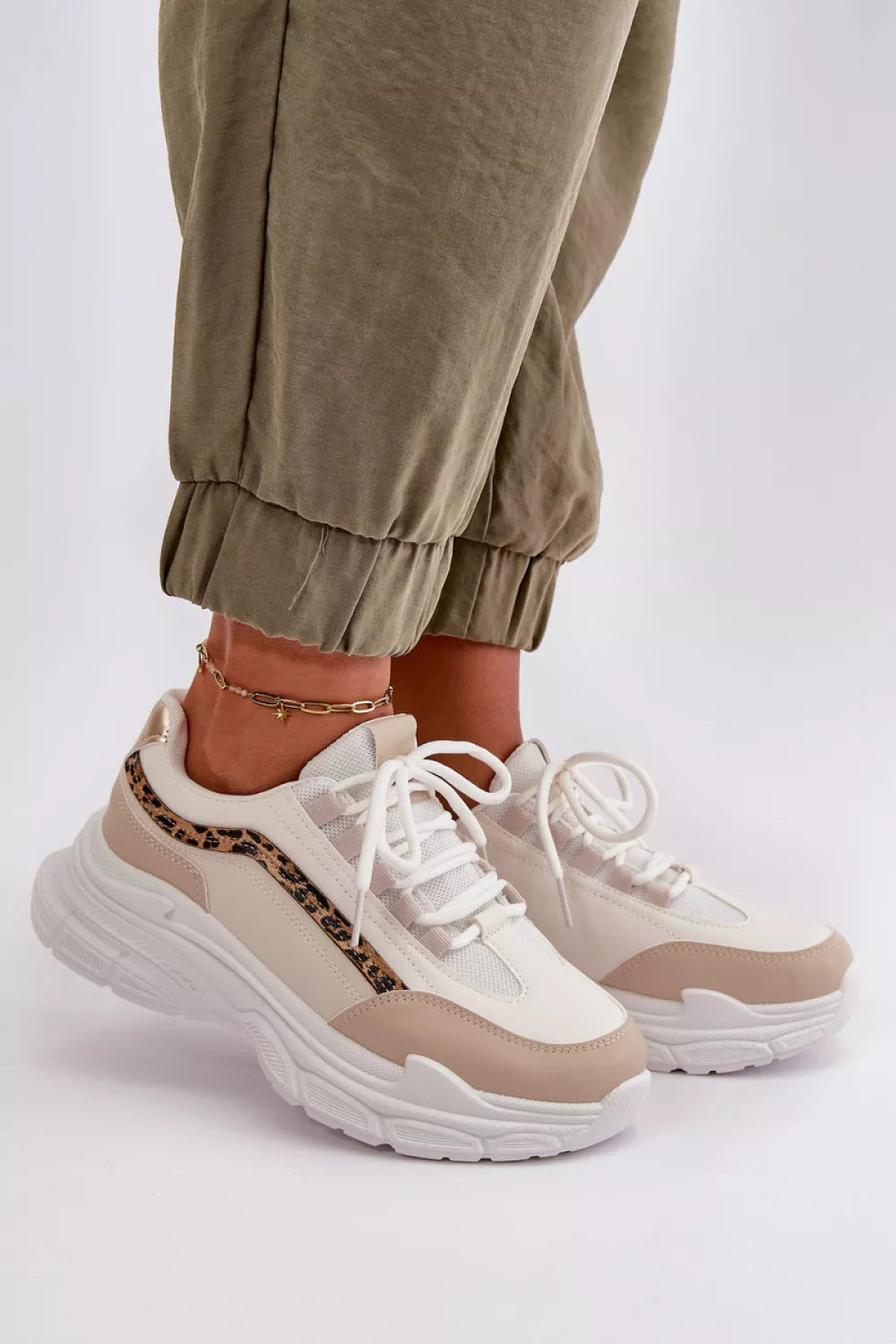 Sportiniai batai, modelis 201711. Ženkite į stilių.