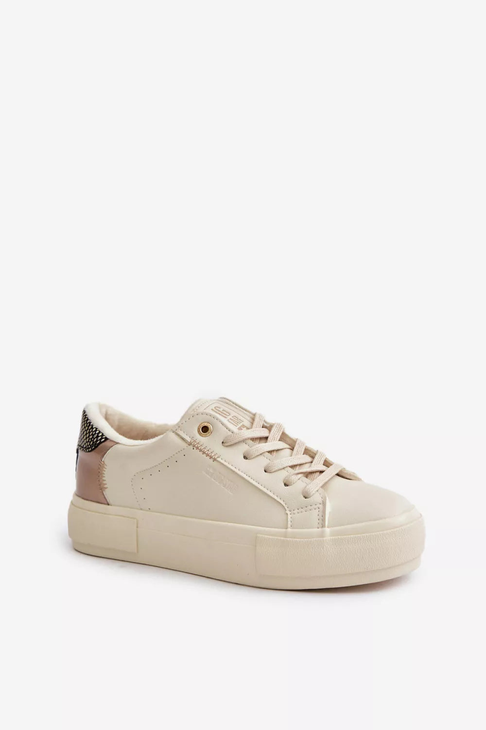 Sportbačiai, modelis 201720. Ženkite į stilių.