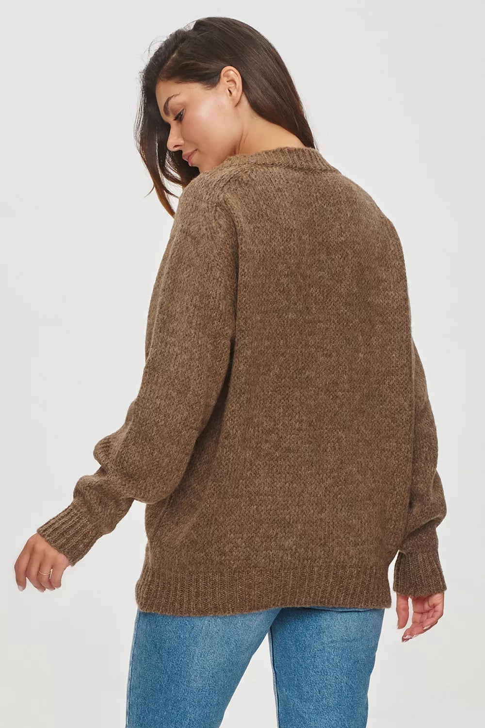 Megztinis modelis 201802 Makadamia
