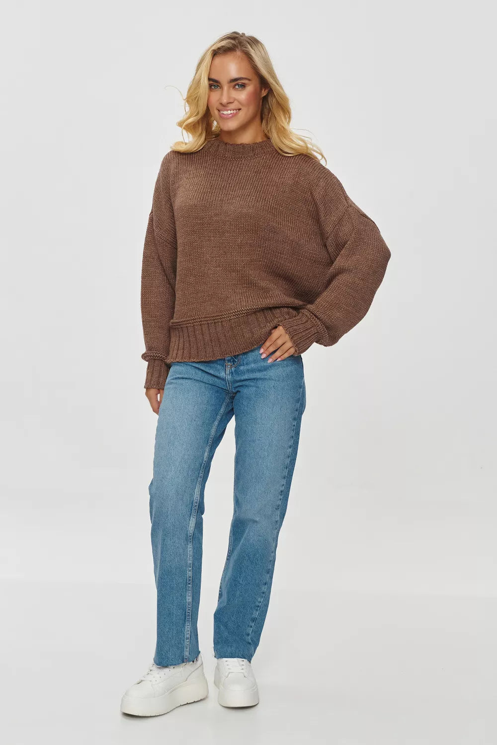 Megztinis modelis 201812 Makadamia