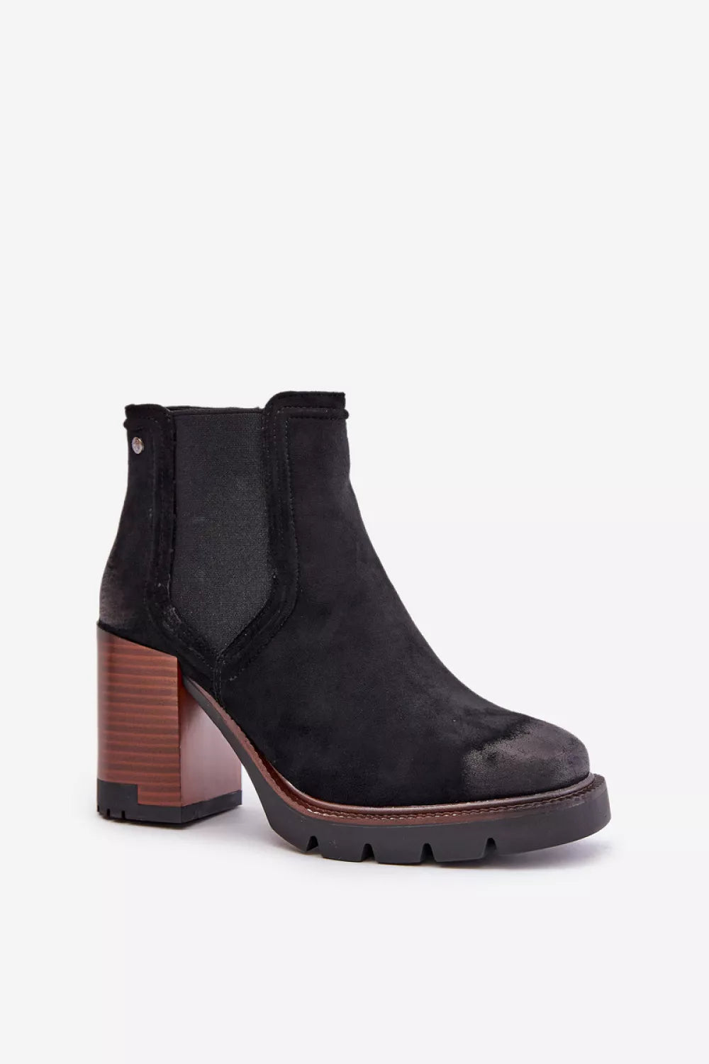 Auliniai batai su kulnais, modelis 202127. Ženkite į stilių.