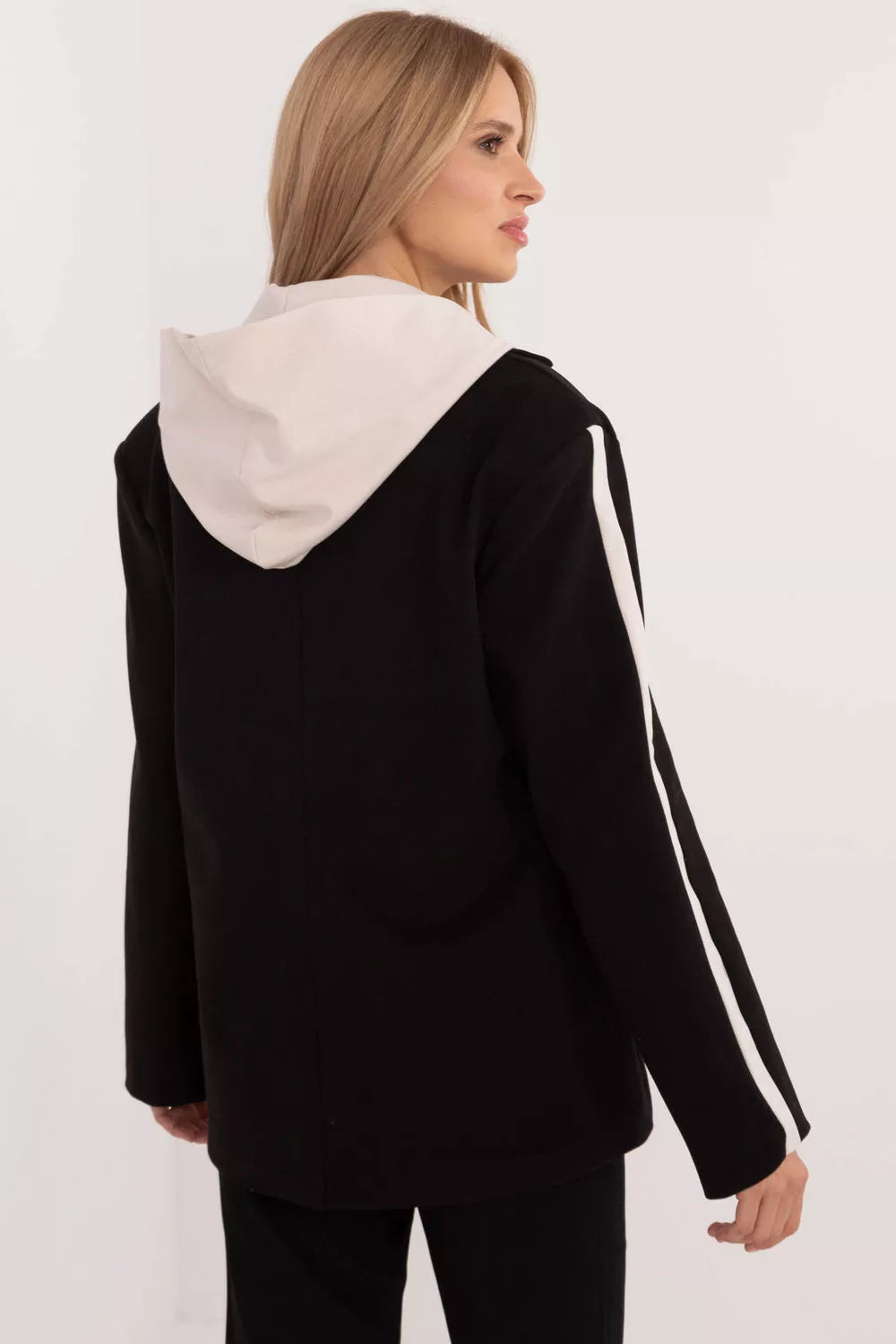 Švarko modelis 202406 Italy Moda