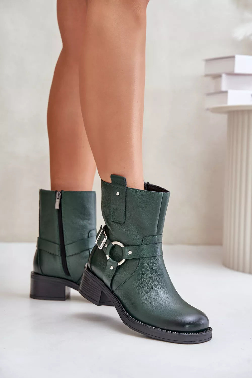 Batai, modelis 202818 Ženkite į stilių