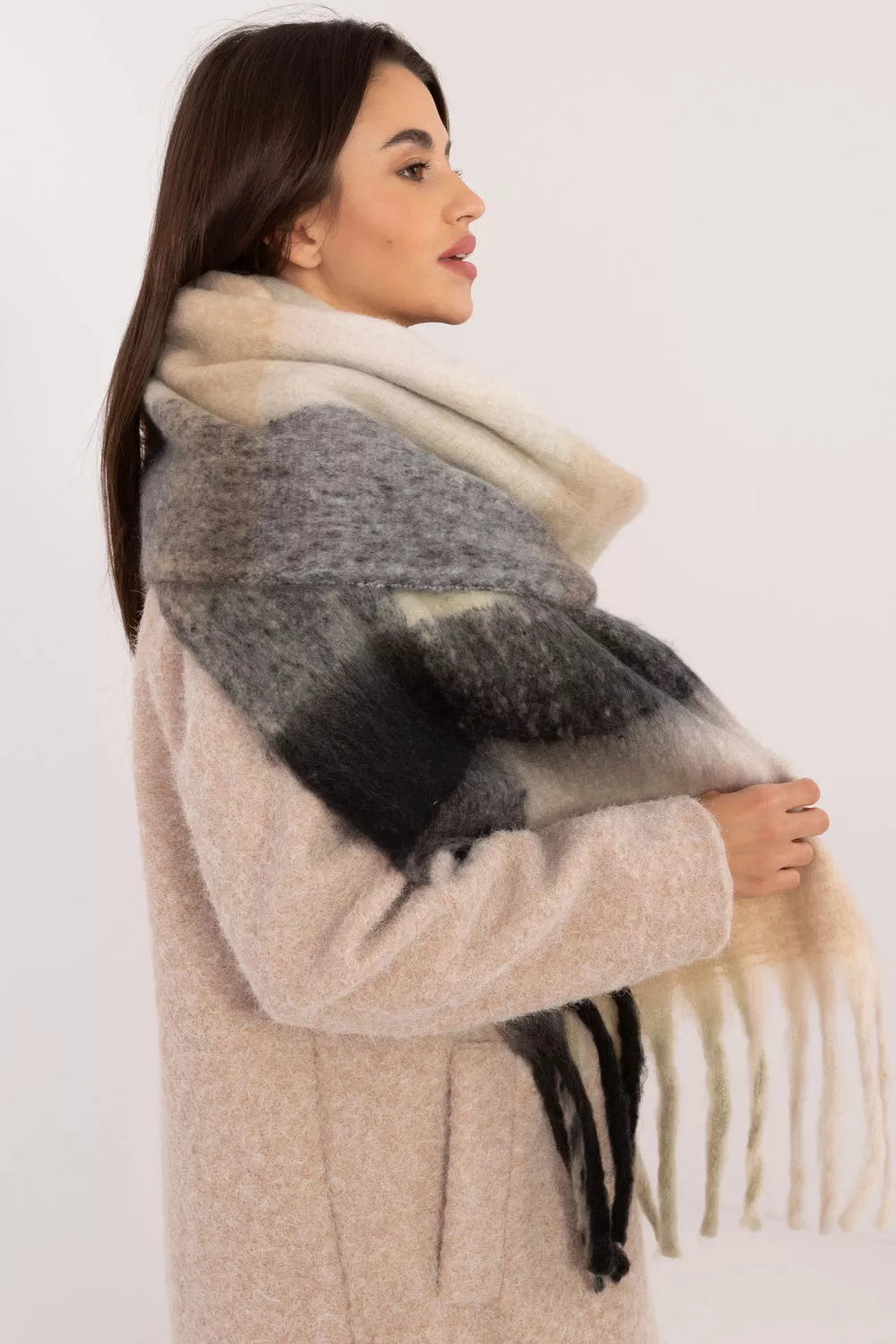 Šalis, modelis 203176 AT