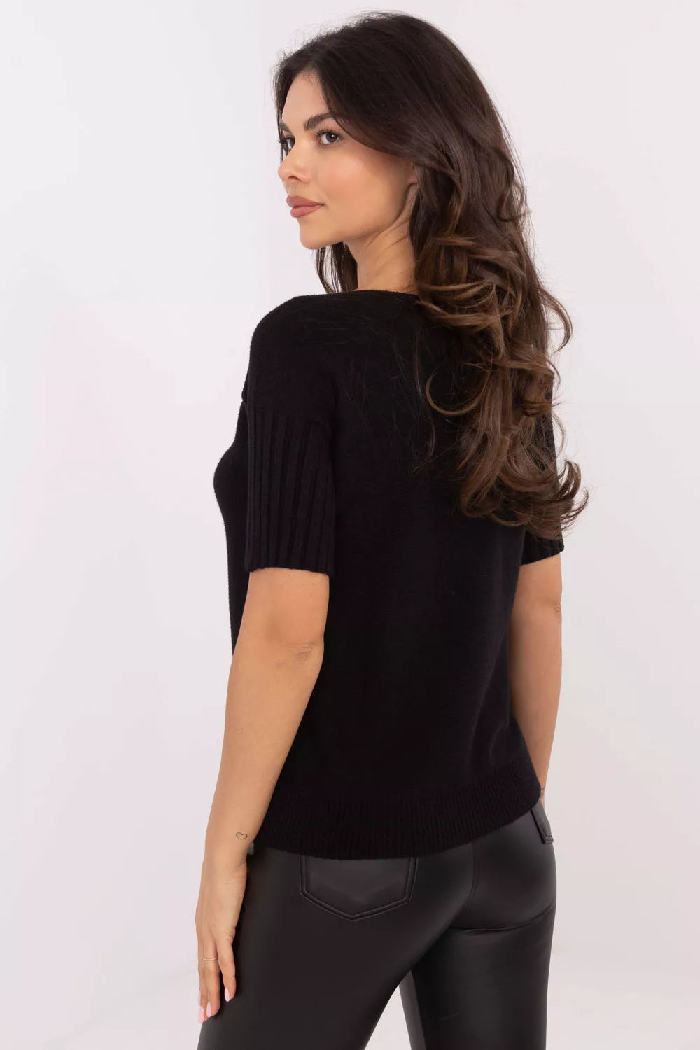 Trumpas megztinis modelis 203805 Italy Moda