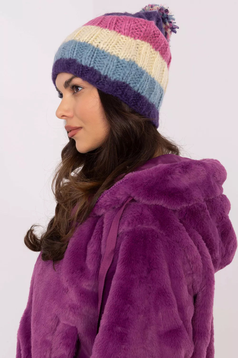 Kepuraitė modelis 203837 AT