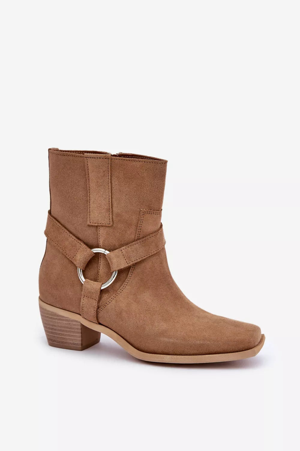 Auliniai batai su kulnais, modelis 203875. Ženkite į stilių