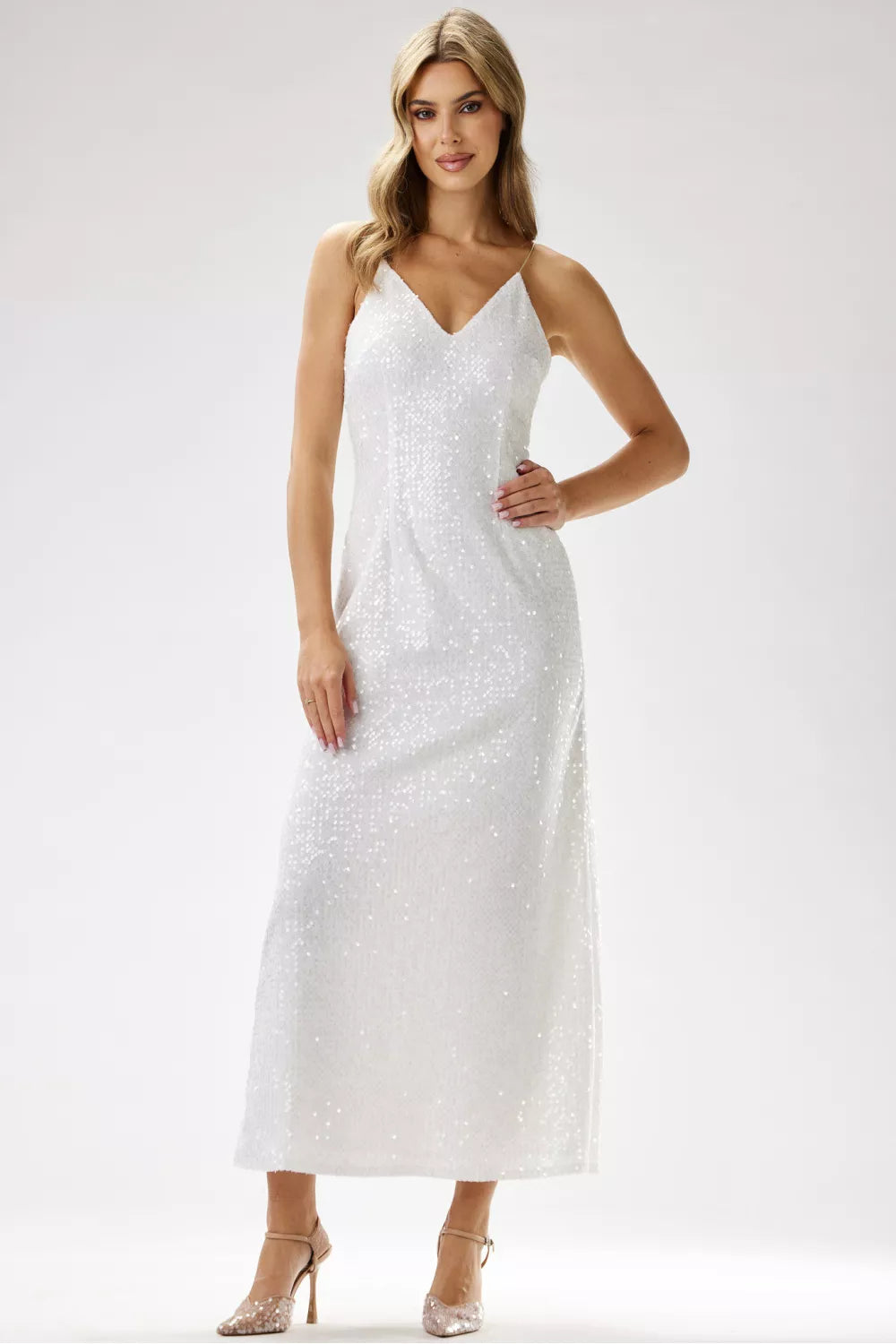 Ilga suknelė, modelis 204259 awama