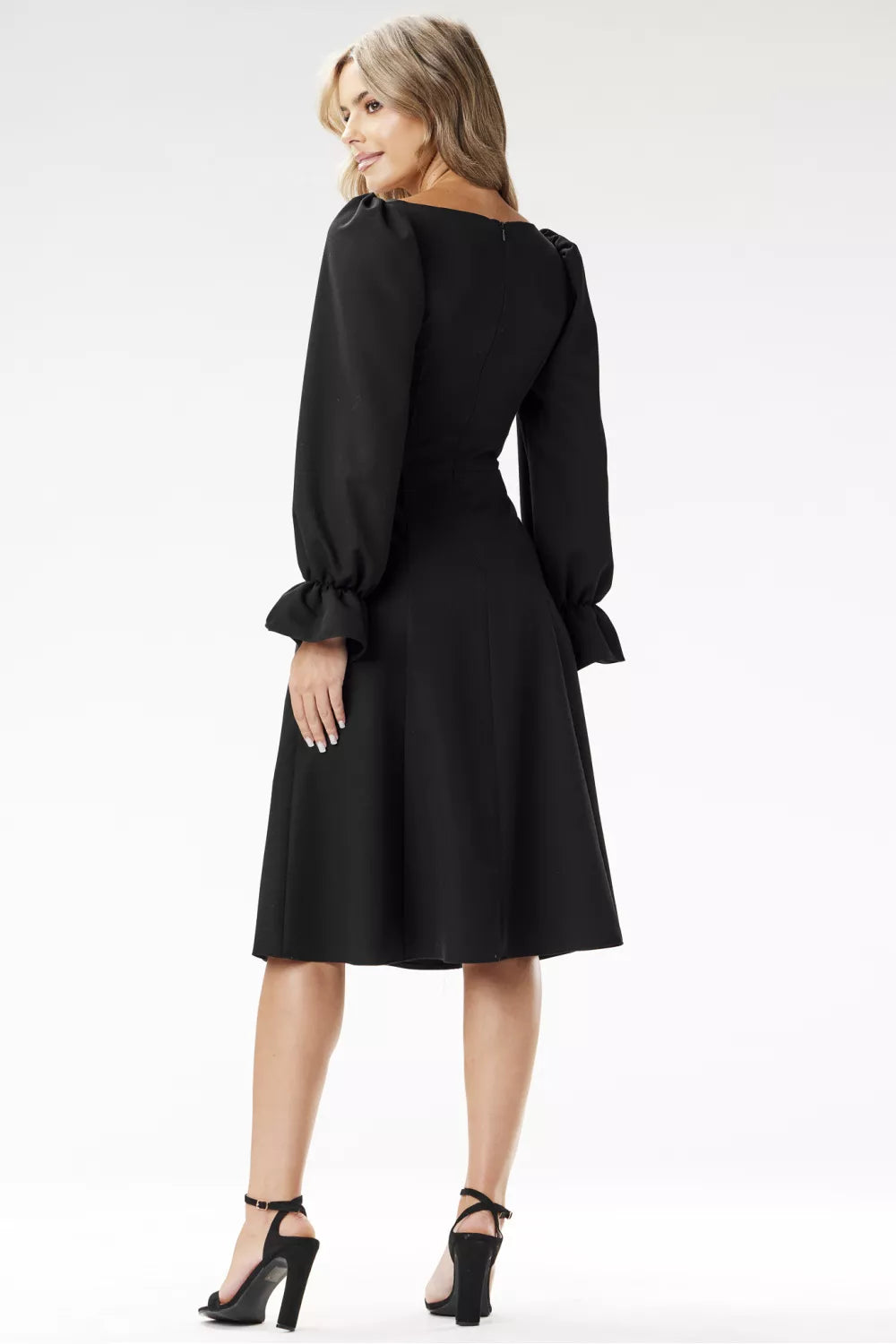 Kokteilinė suknelė, modelis 204269, awama