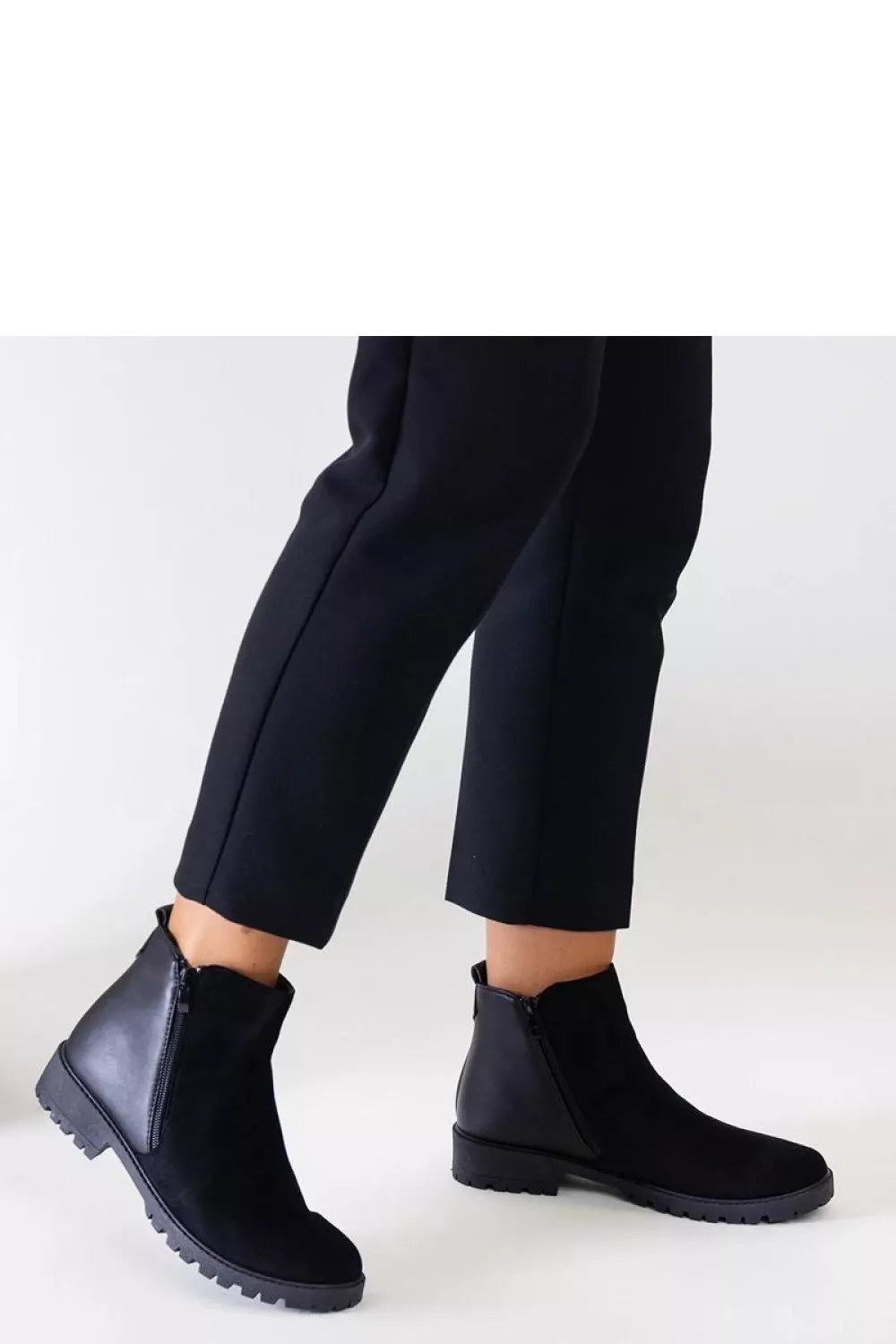 Batai, modelis 204572 Solea