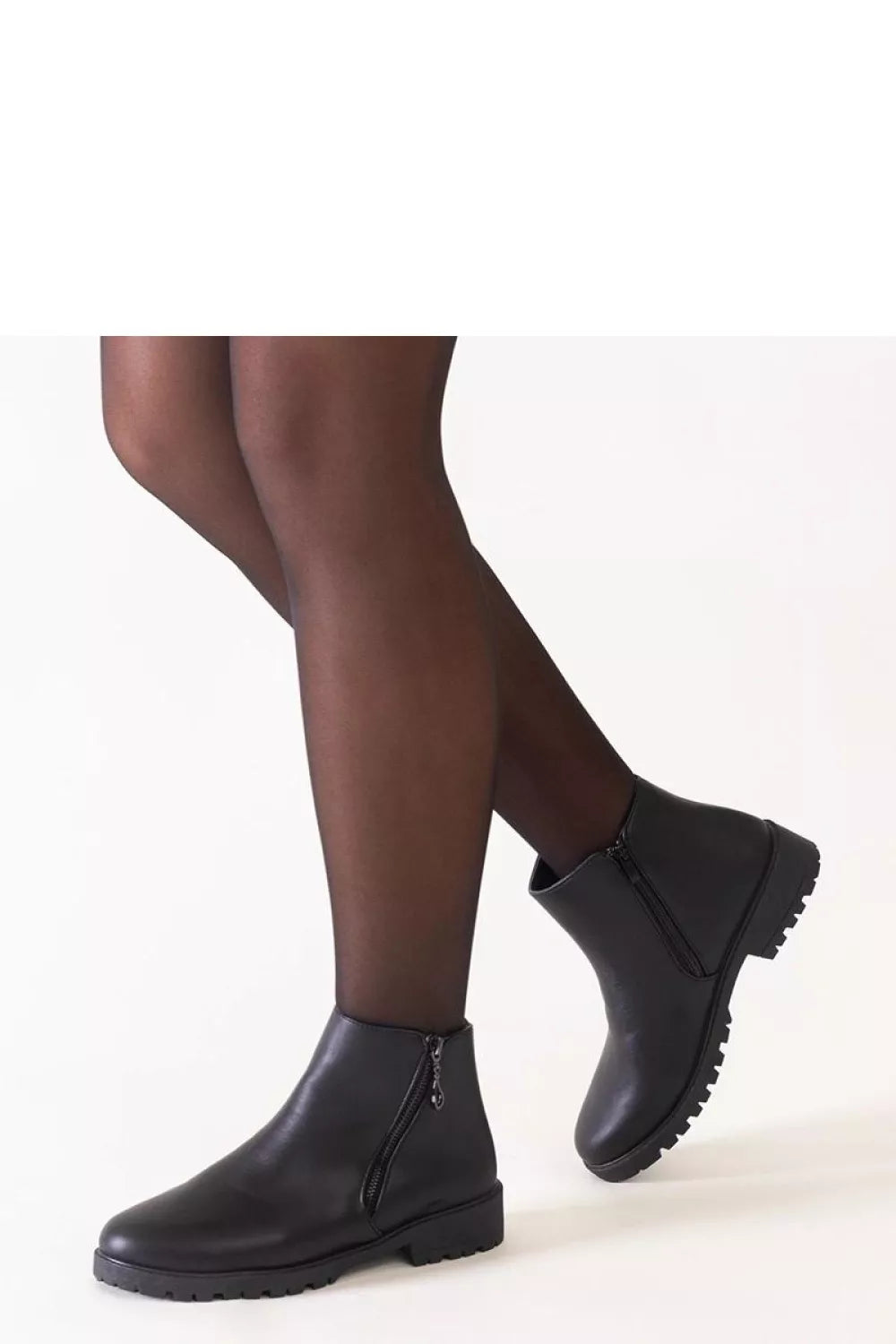 Batai, modelis 204579 Solea