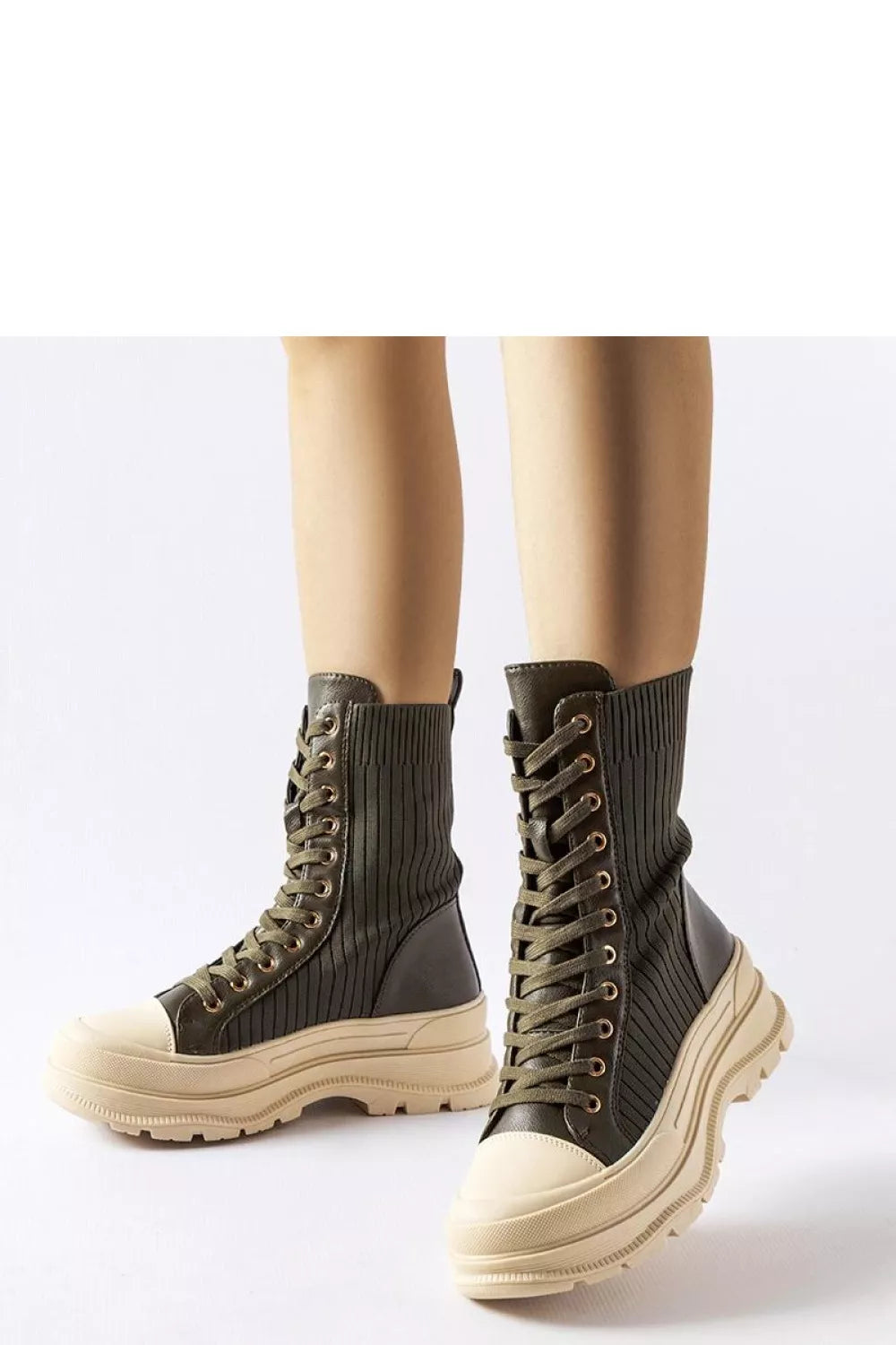 Batai, modelis 204595 Solea