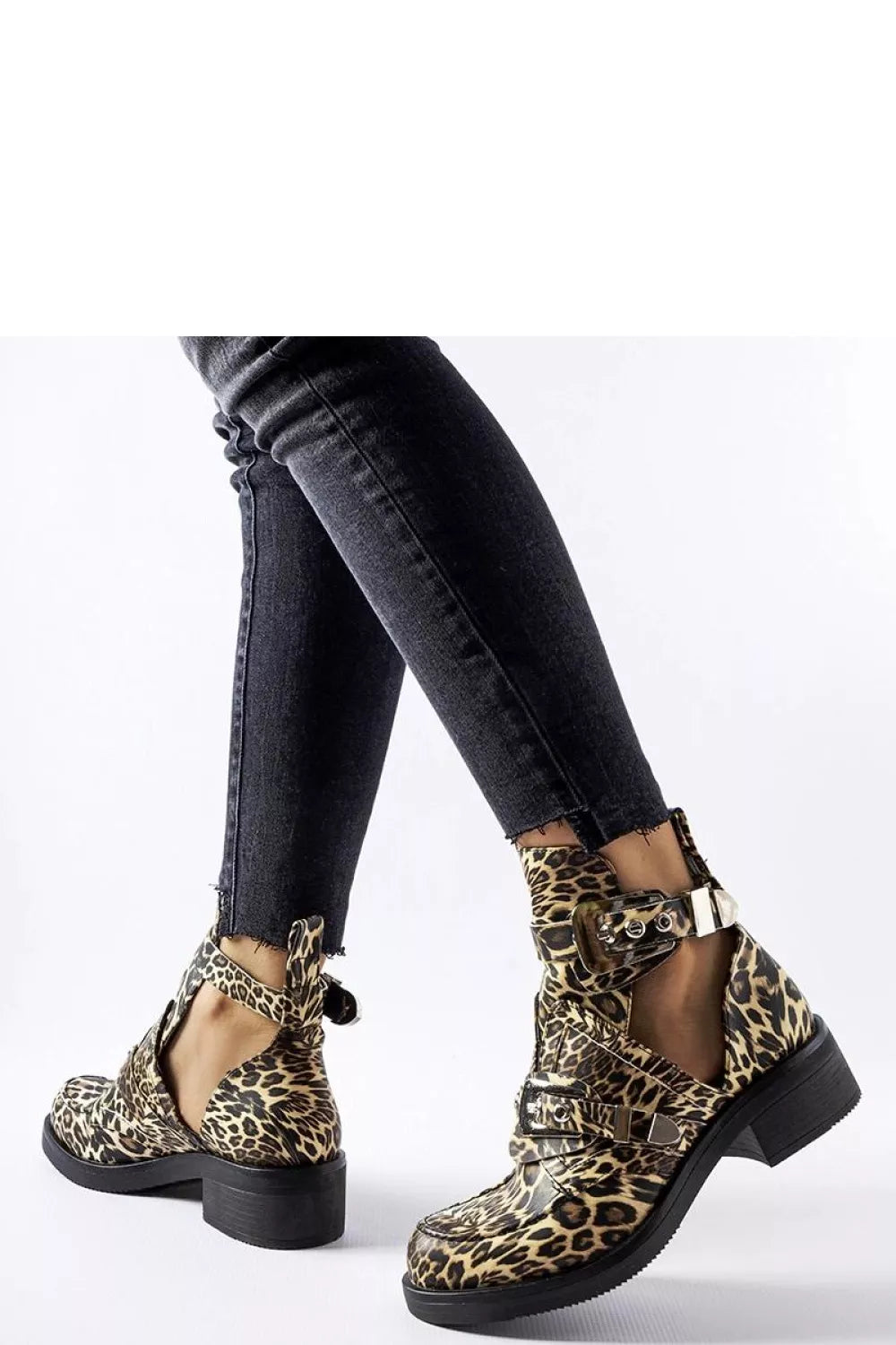 Batai, modelis 204597 Solea