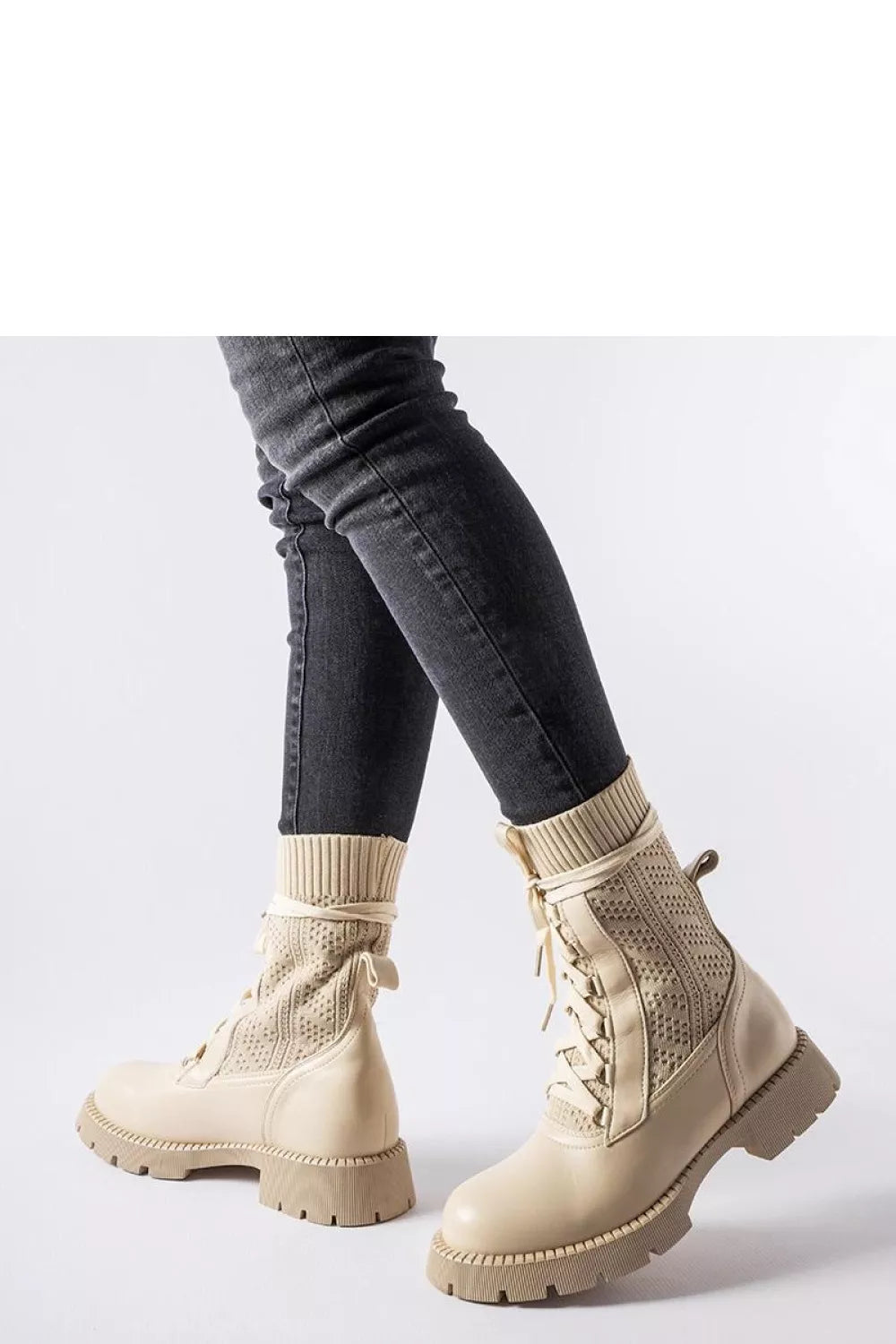 Batai, modelis 204606 Solea