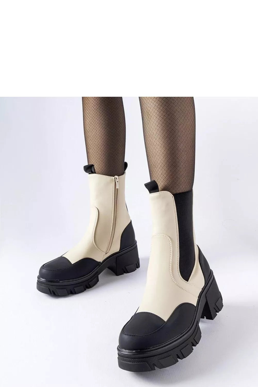 Batai, modelis 204608 Solea