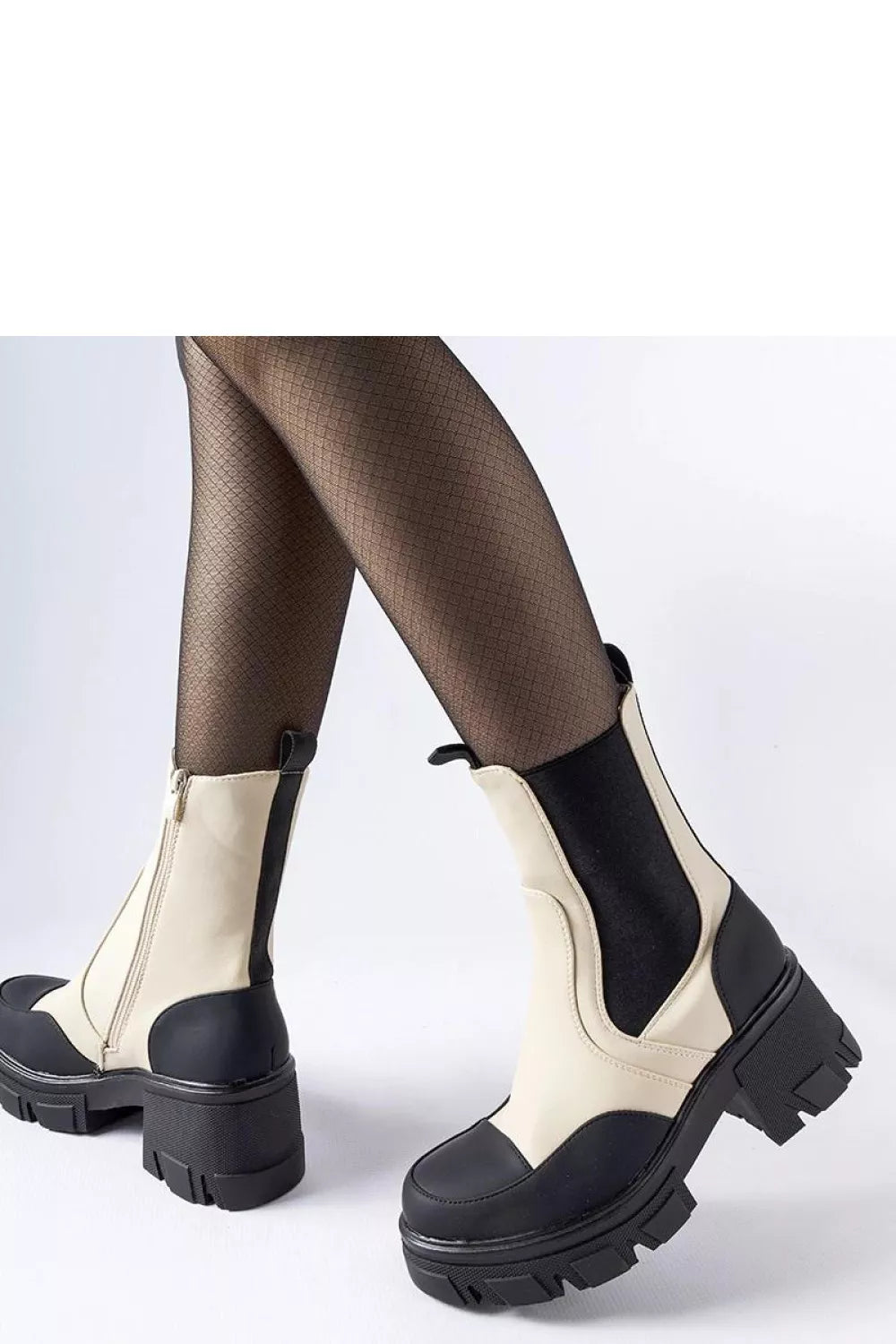 Batai, modelis 204608 Solea