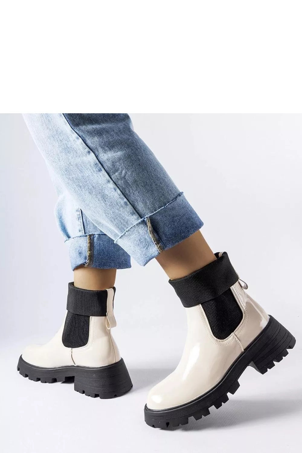 Batai, modelis 204616 Solea