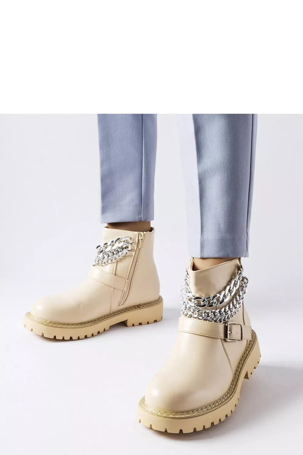 Batai, modelis 204617 Solea