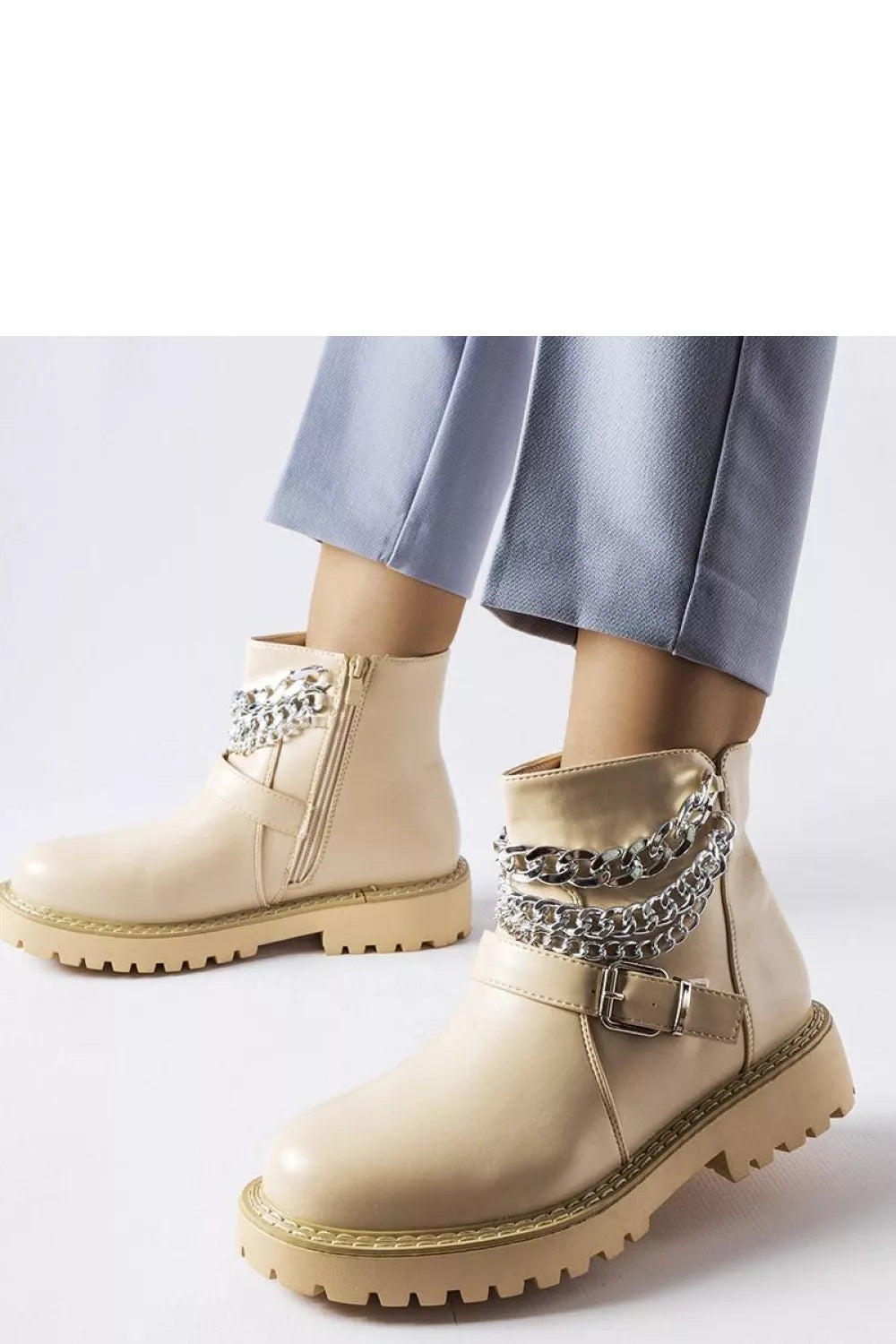 Batai, modelis 204617 Solea