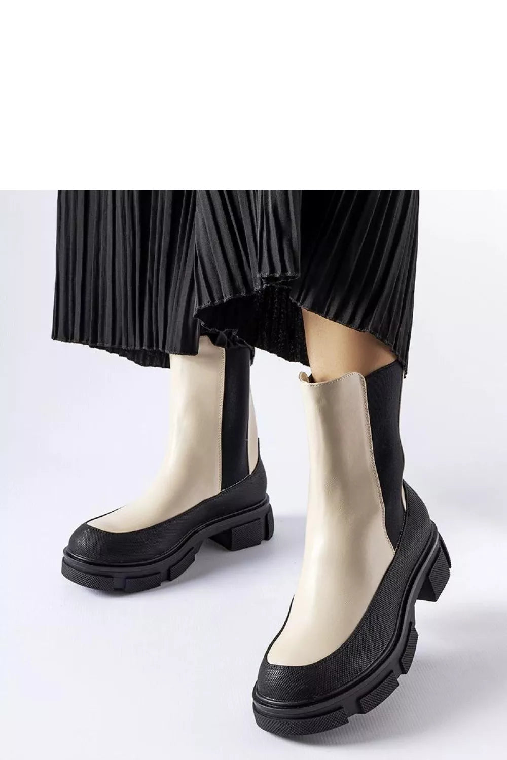 Batai, modelis 204622 Solea