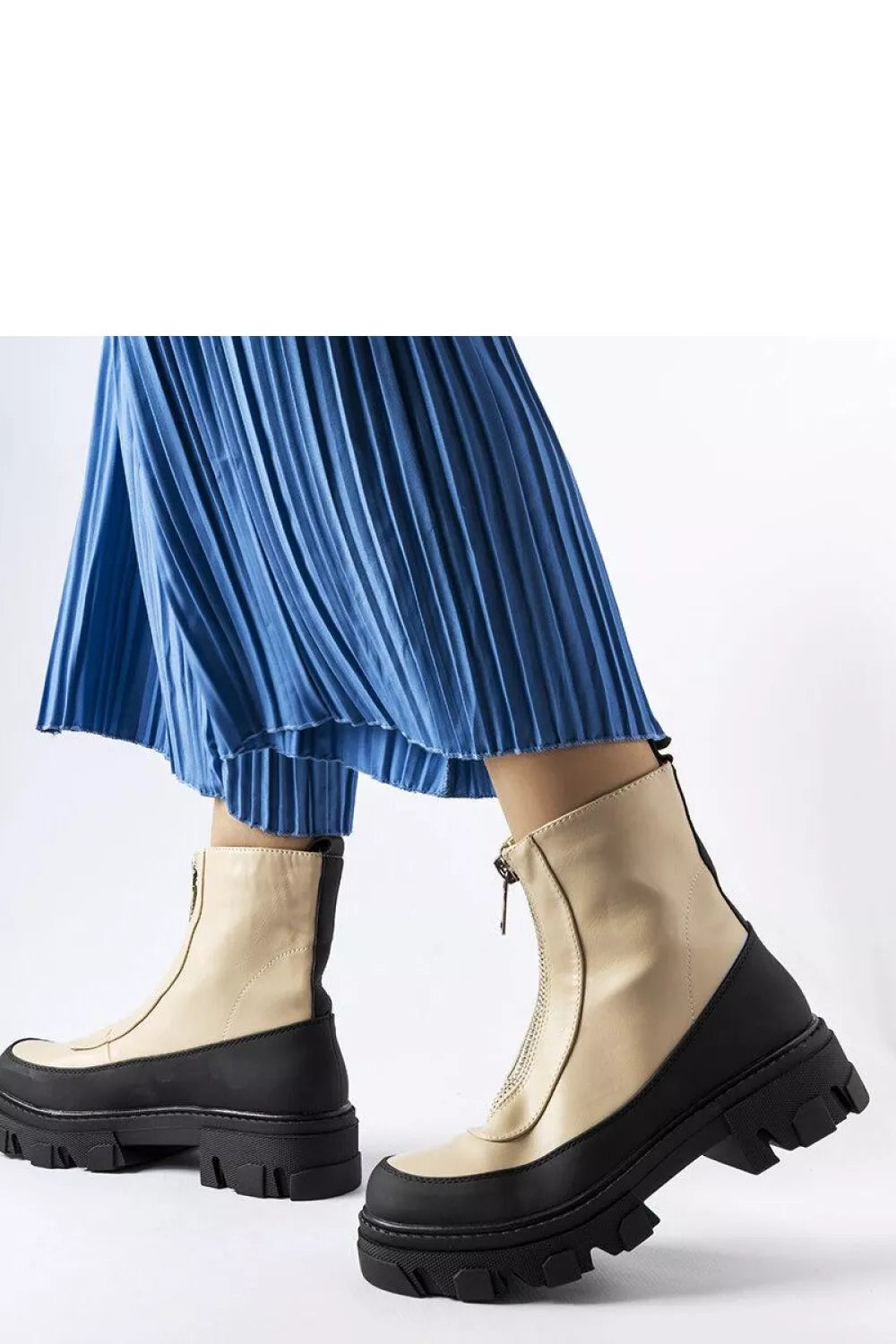 Batai, modelis 204625 Solea