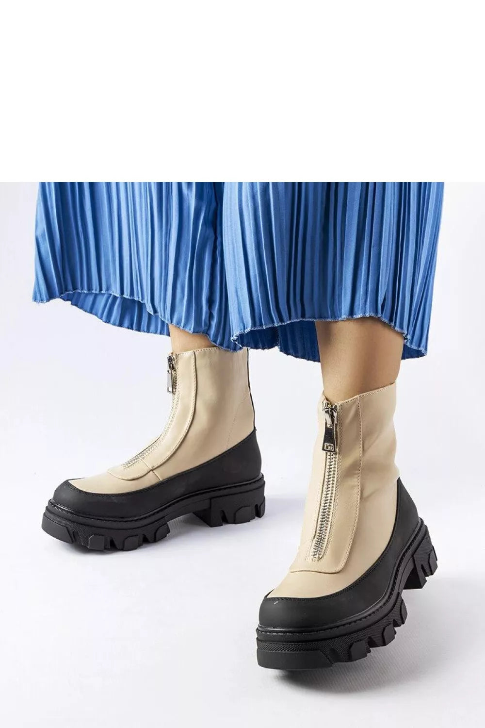 Batai, modelis 204625 Solea