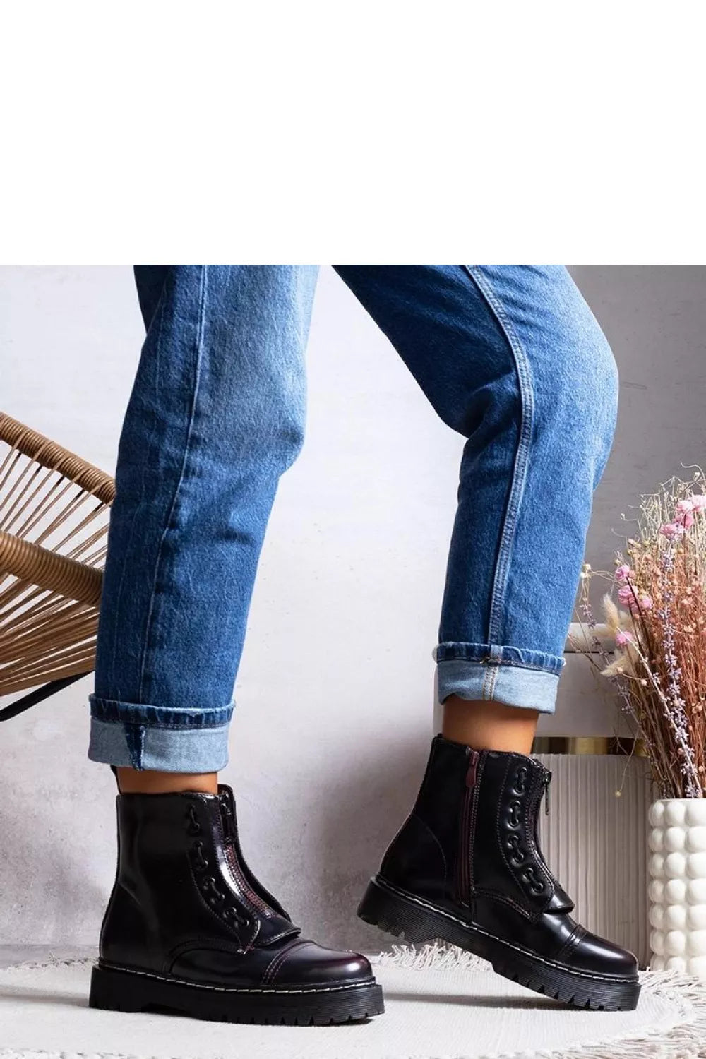 Batai, modelis 204628 Solea