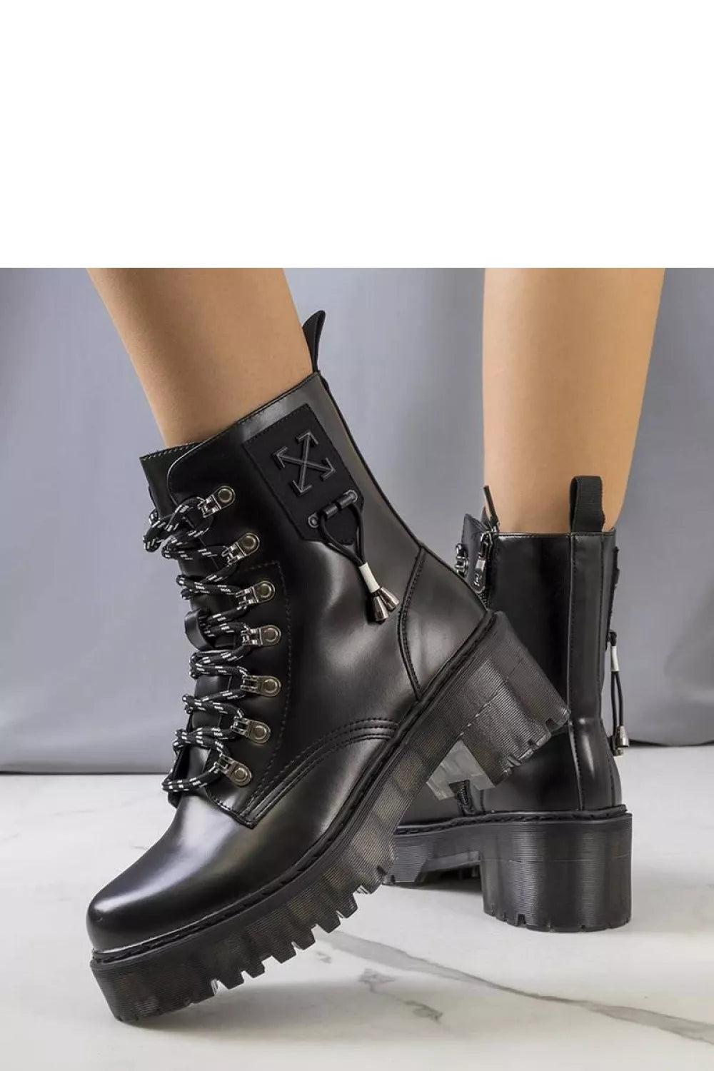 Batai, modelis 204631 Solea