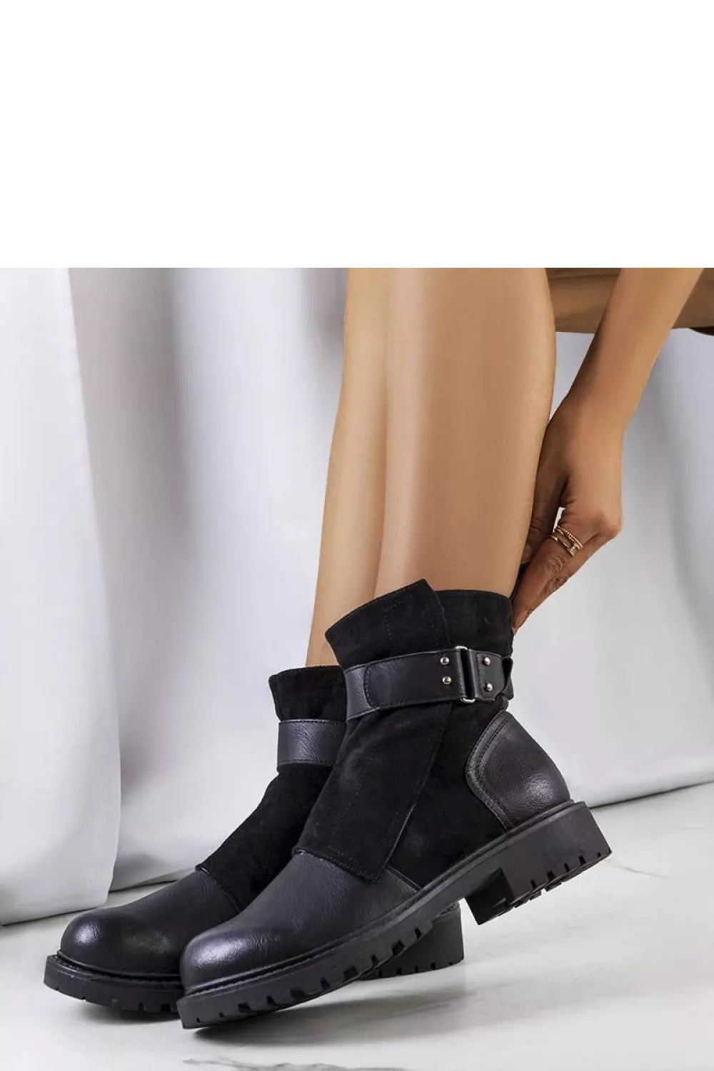 Batai, modelis 204633 Solea