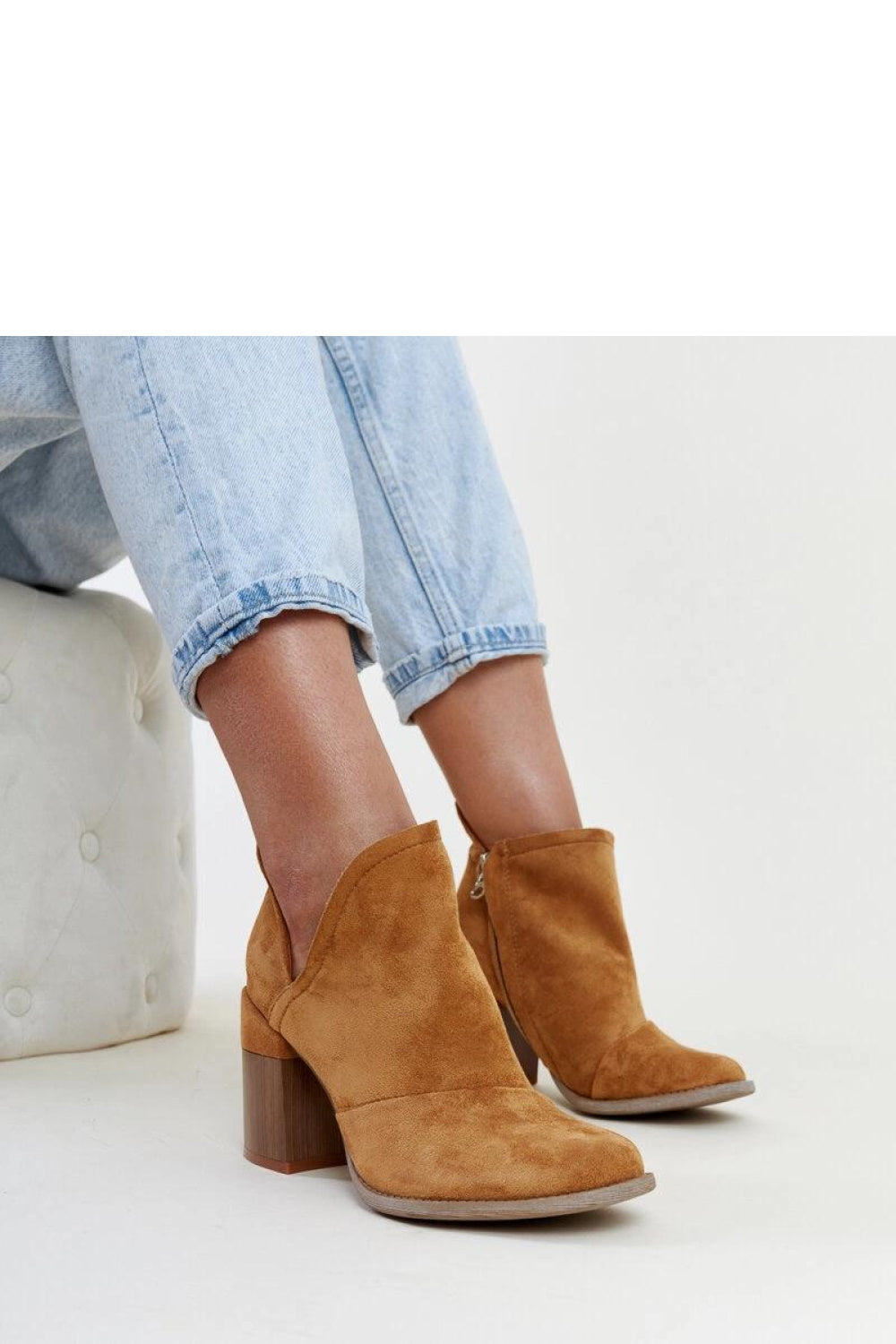 Auliniai batai su kulnais, modelis 204715 Solea