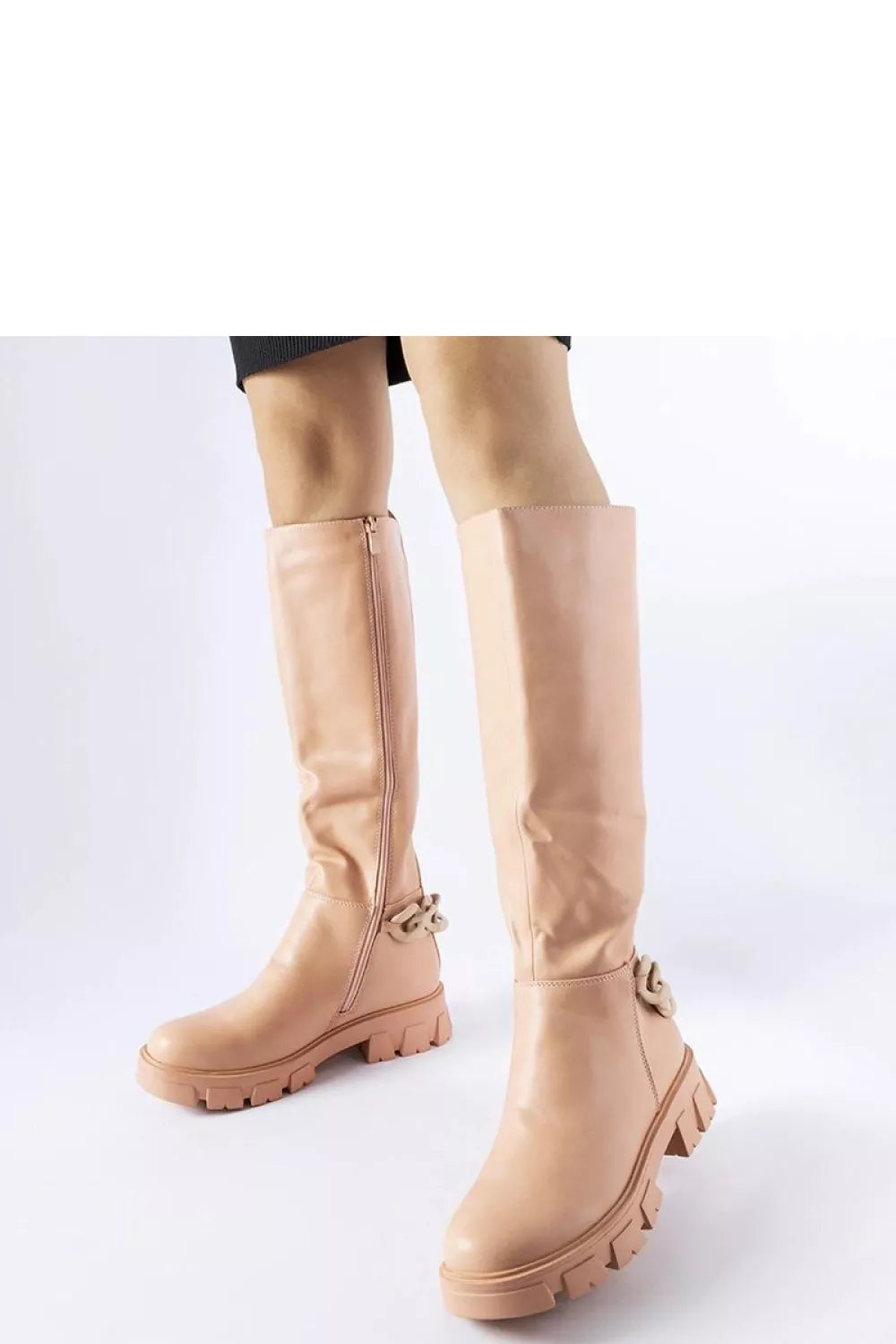 Aukštakulniai batai modelis 204720 Solea