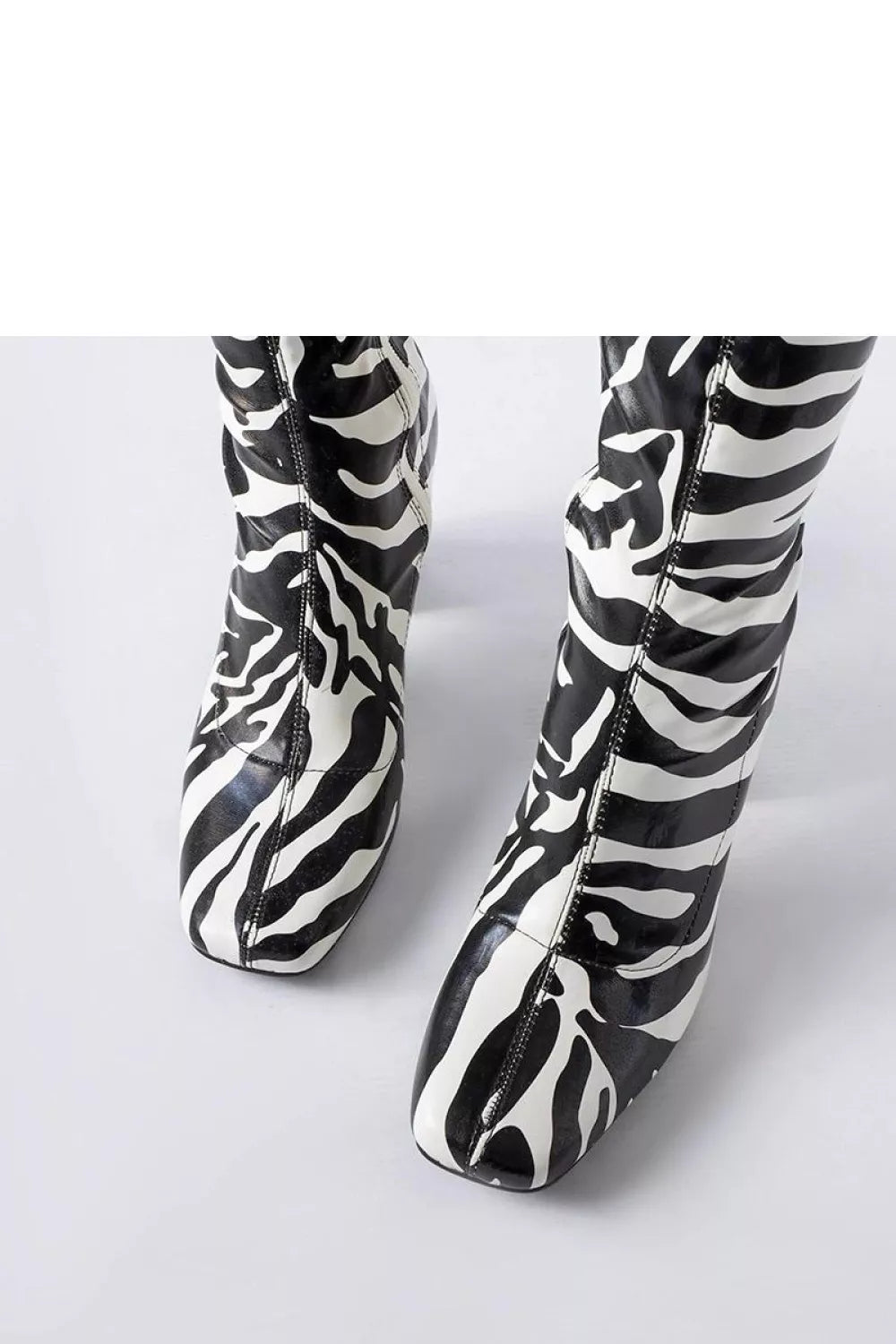 Auliniai batai su kulnais, modelis 204737 Soleá