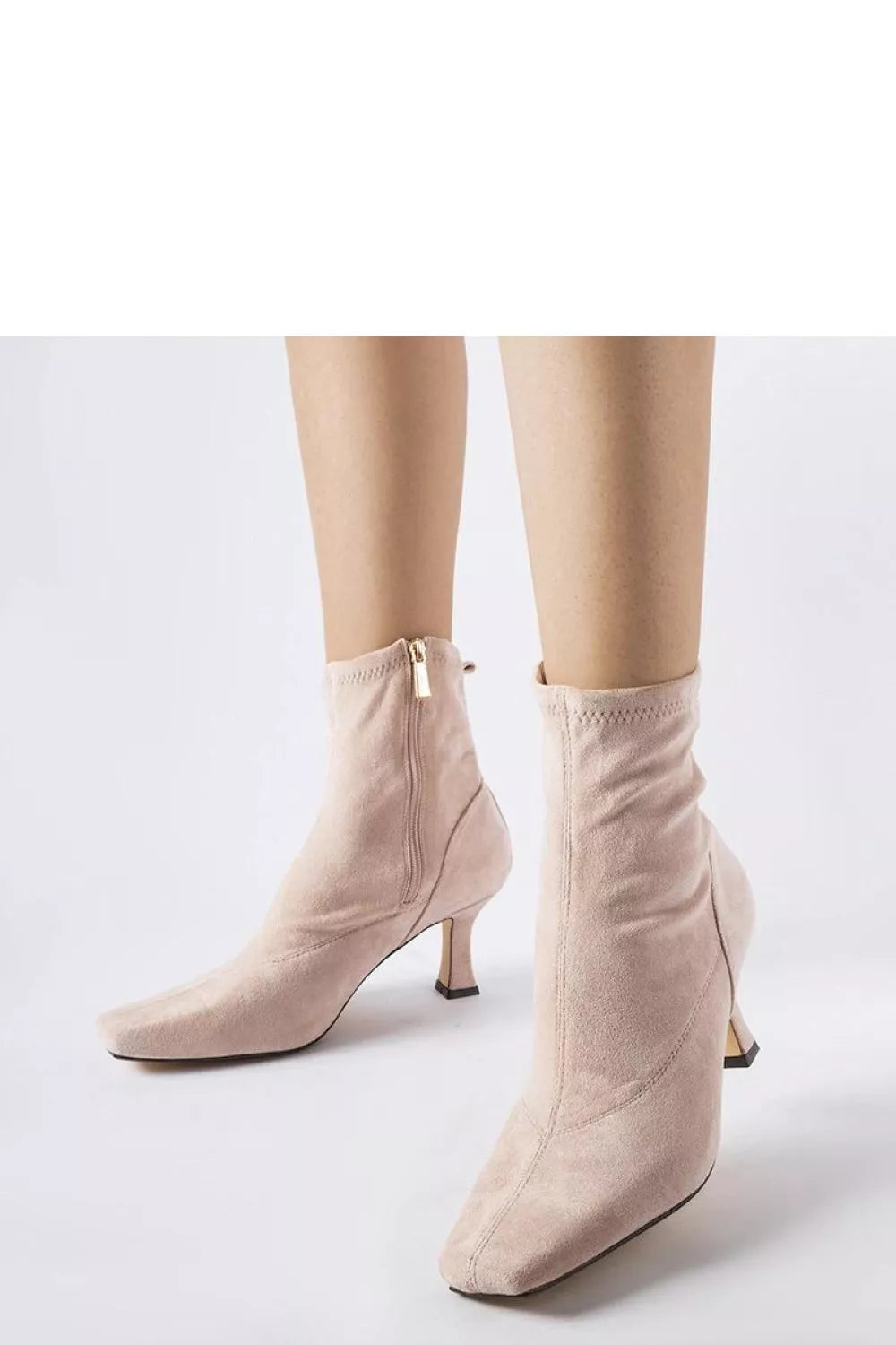 Aukštakulniai batai, modelis 204738 Sole