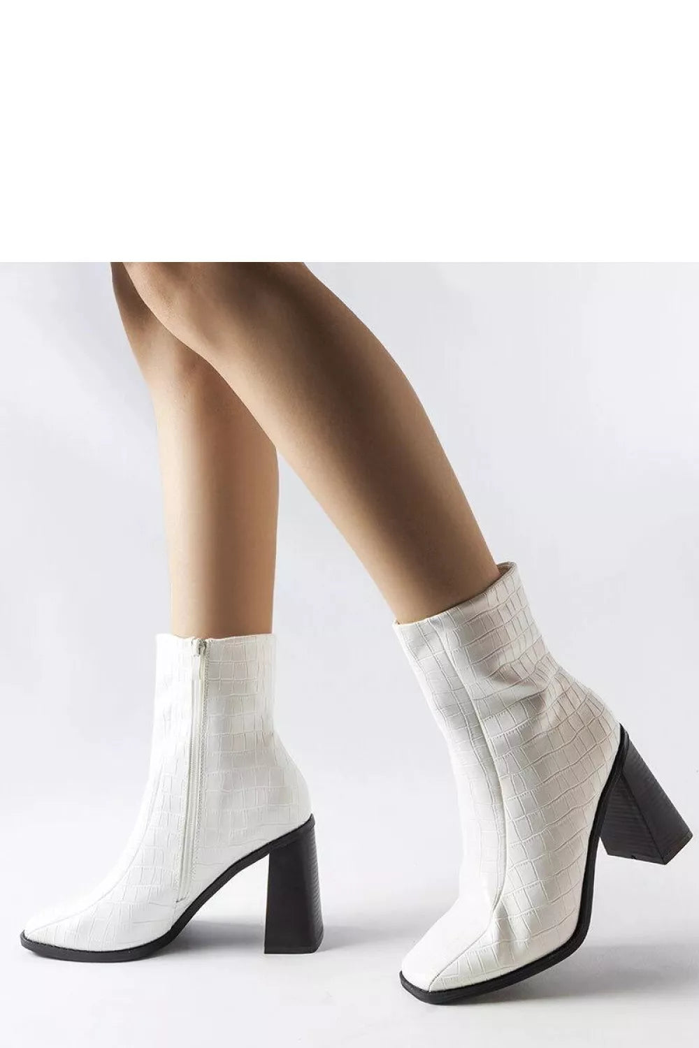 Auliniai batai su kulnais, modelis 204772 Solea