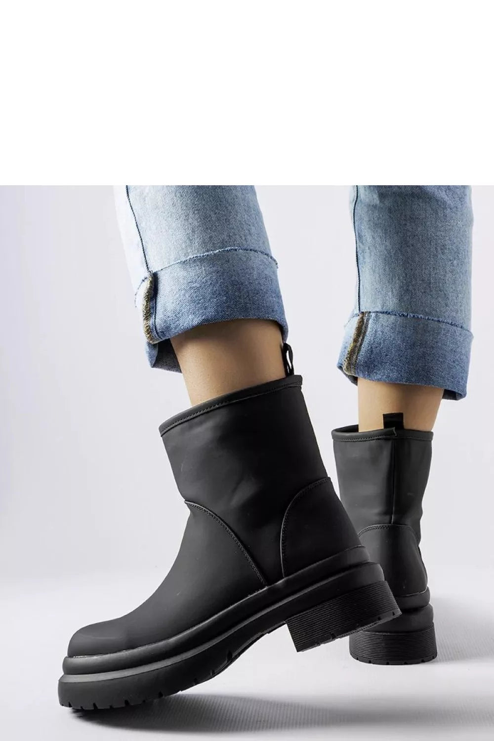 Batai, modelis 204835 Solea