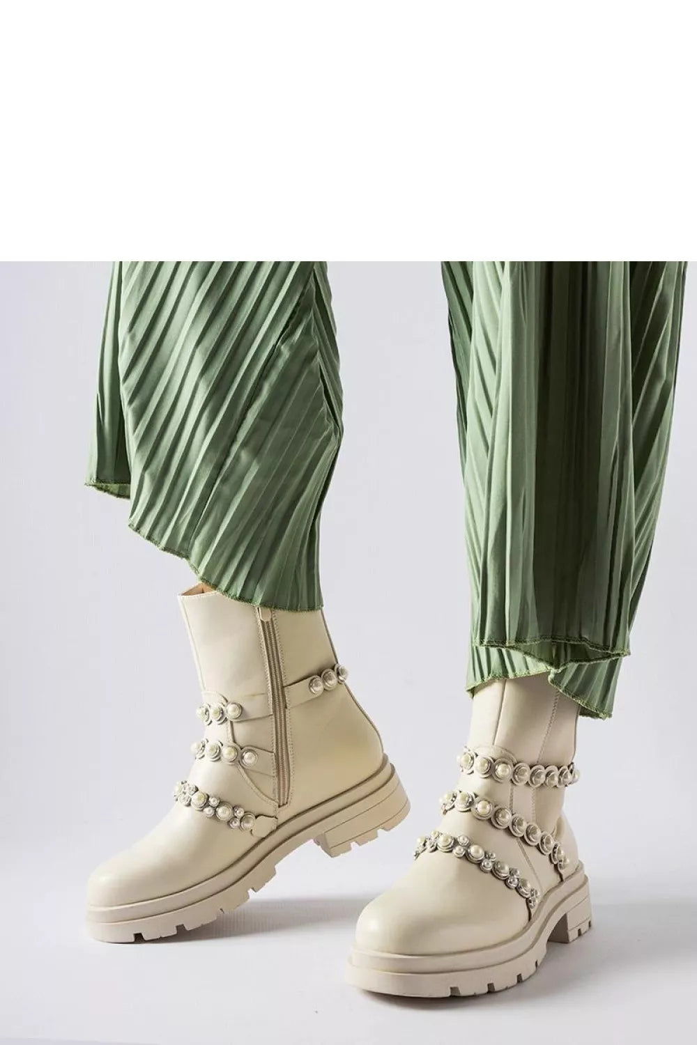 Batai, modelis 204836 Solea