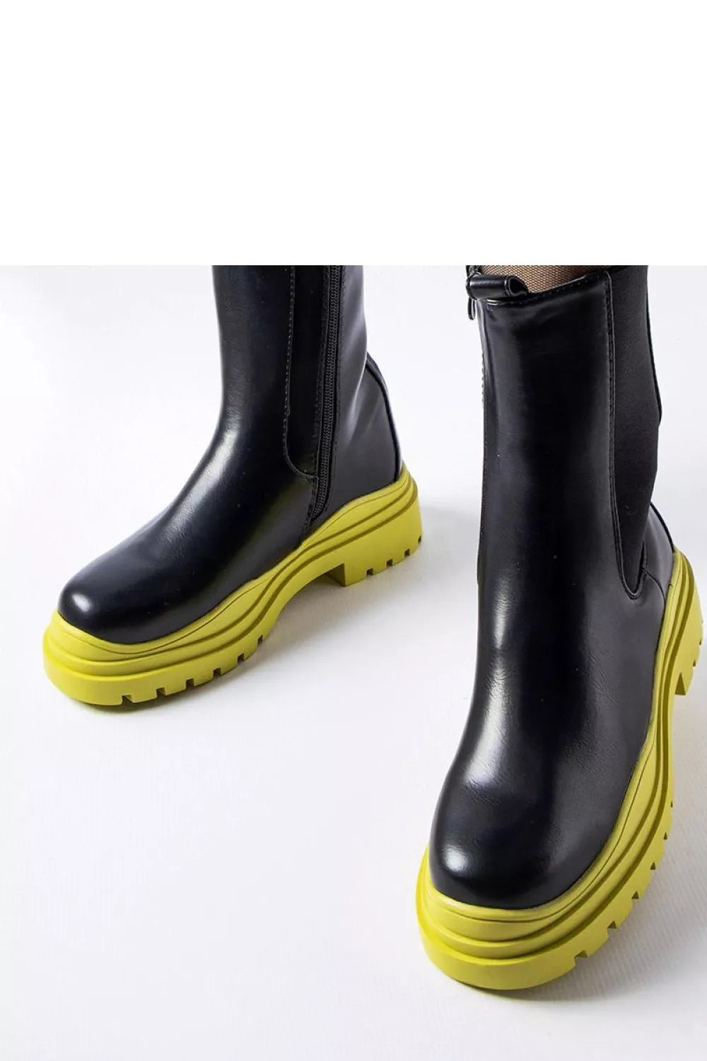 Batai, modelis 204837 Solea