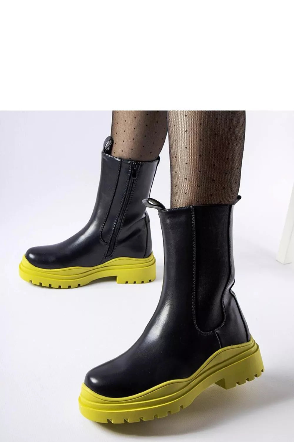 Batai, modelis 204837 Solea