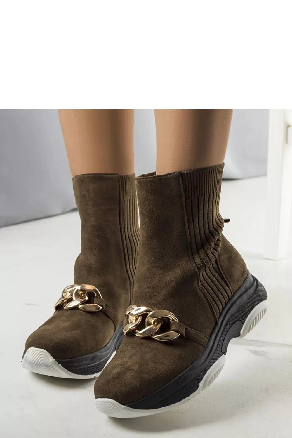 Batai, modelis 204846 Solea