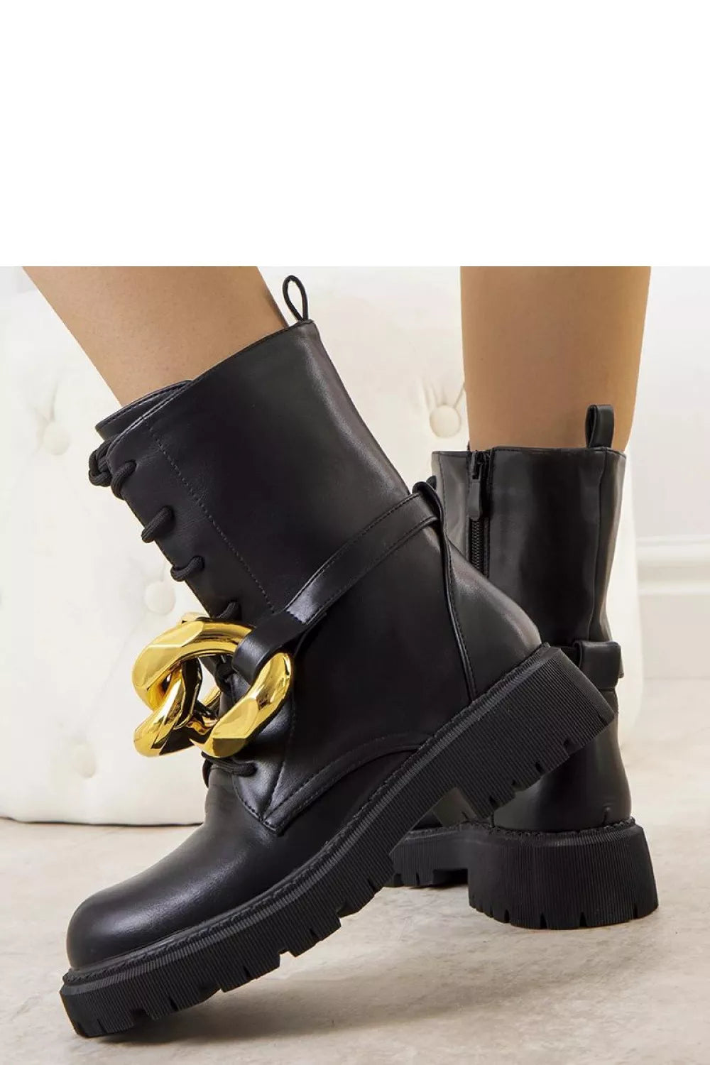 Batai, modelis 204853 Solea