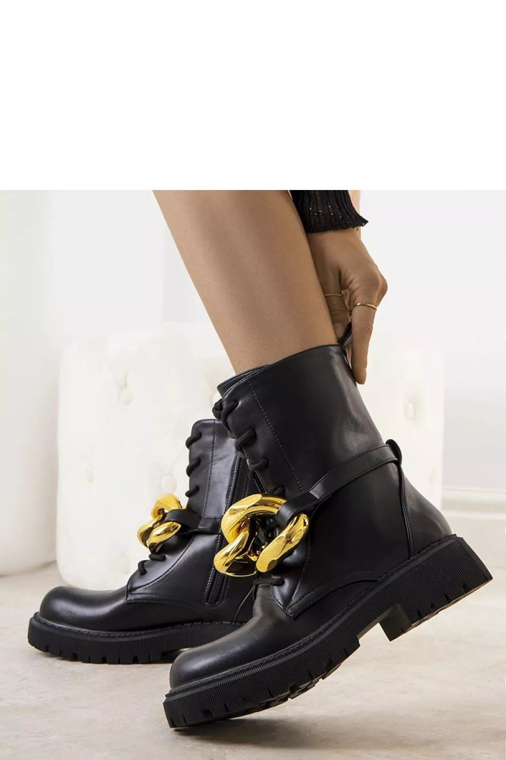 Batai, modelis 204853 Solea